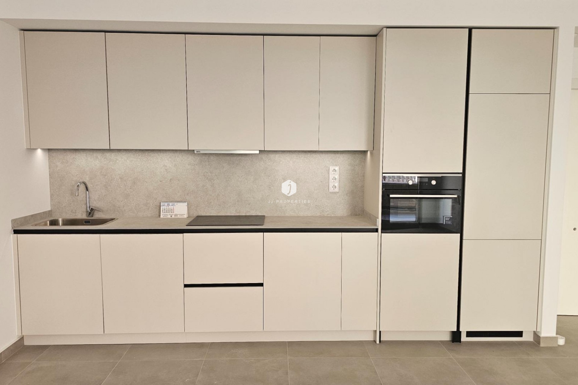 Resale - Apartment / flat -
Torrevieja - Paseo maritimo