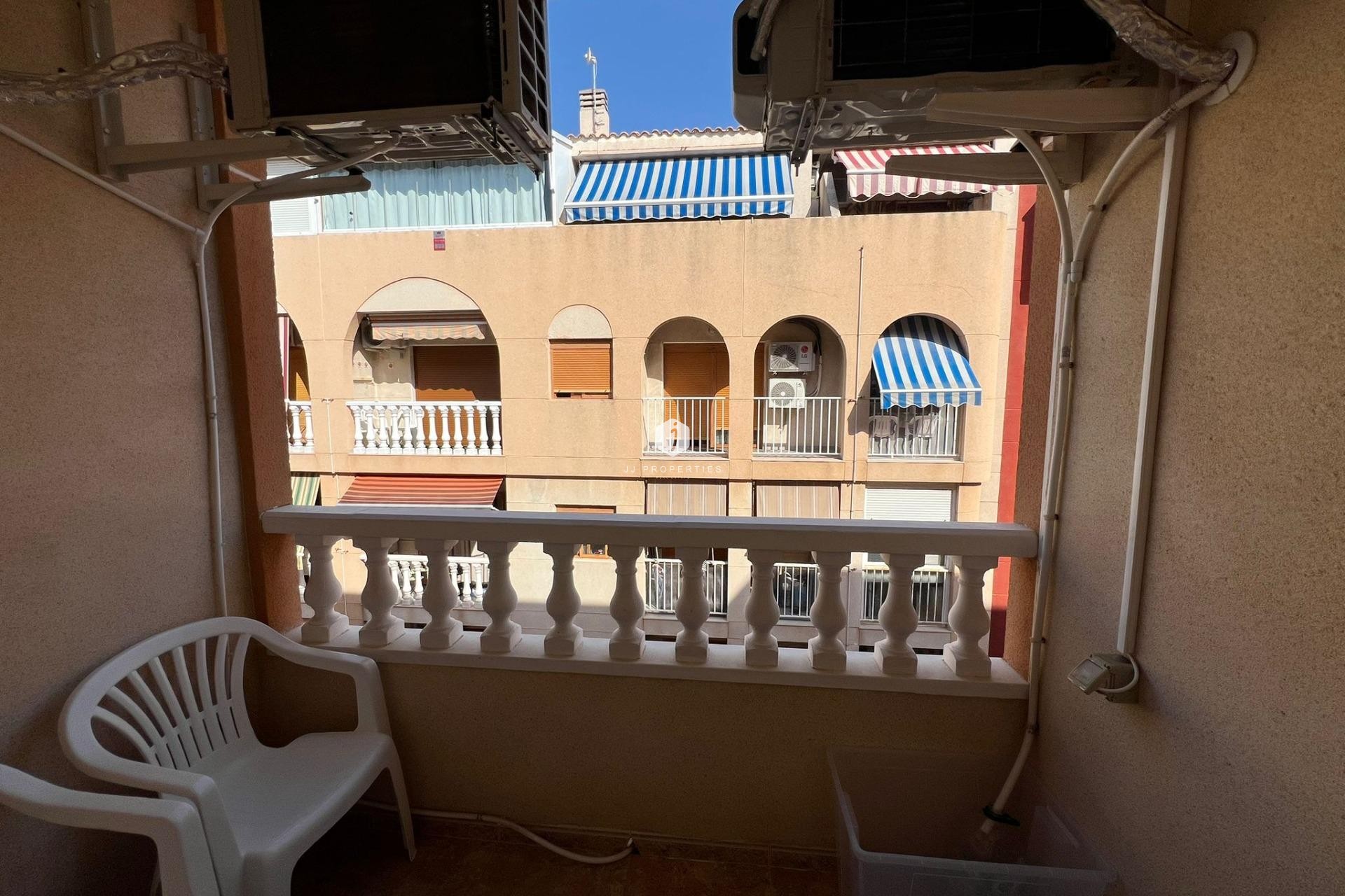 Resale - Apartment / flat -
Torrevieja - Playa de los Locos