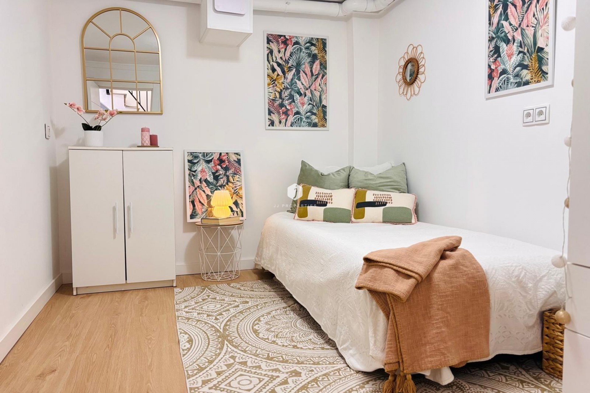 Resale - Apartment / flat -
Torrevieja - Playa de los Locos