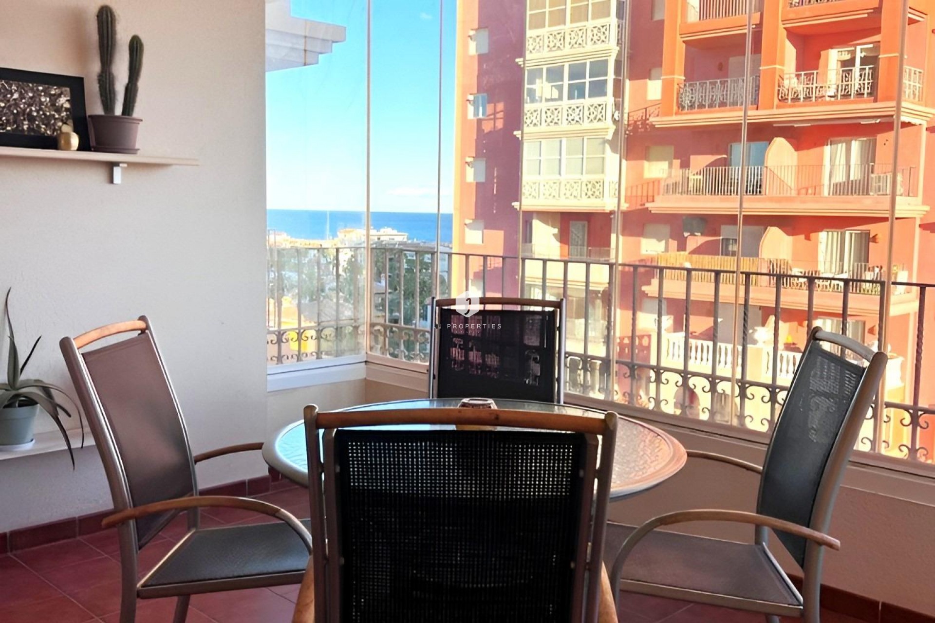 Resale - Apartment / flat -
Torrevieja - Playa de los Locos