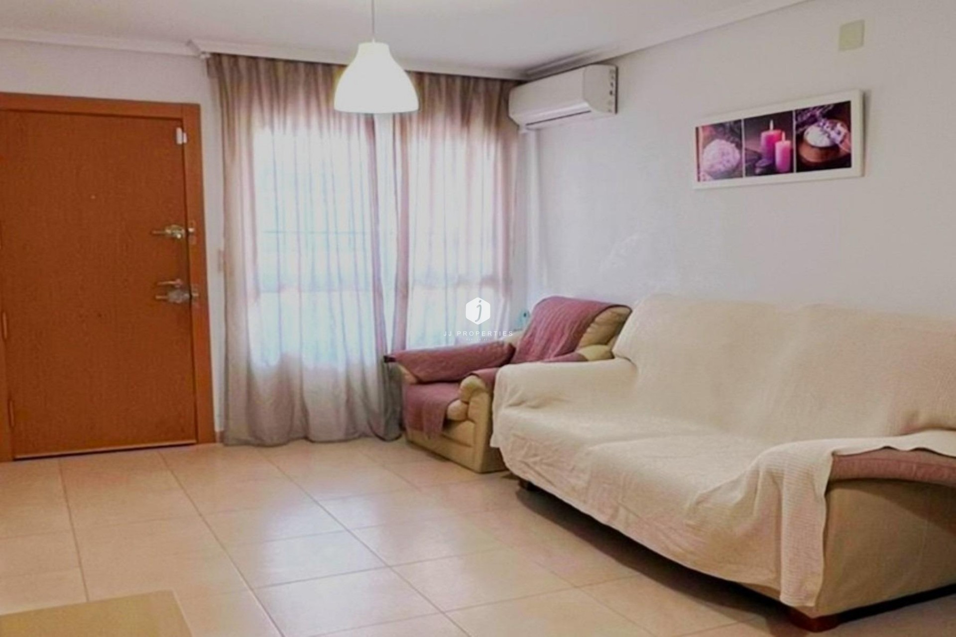 Resale - Apartment / flat -
Torrevieja - Playa de los Locos