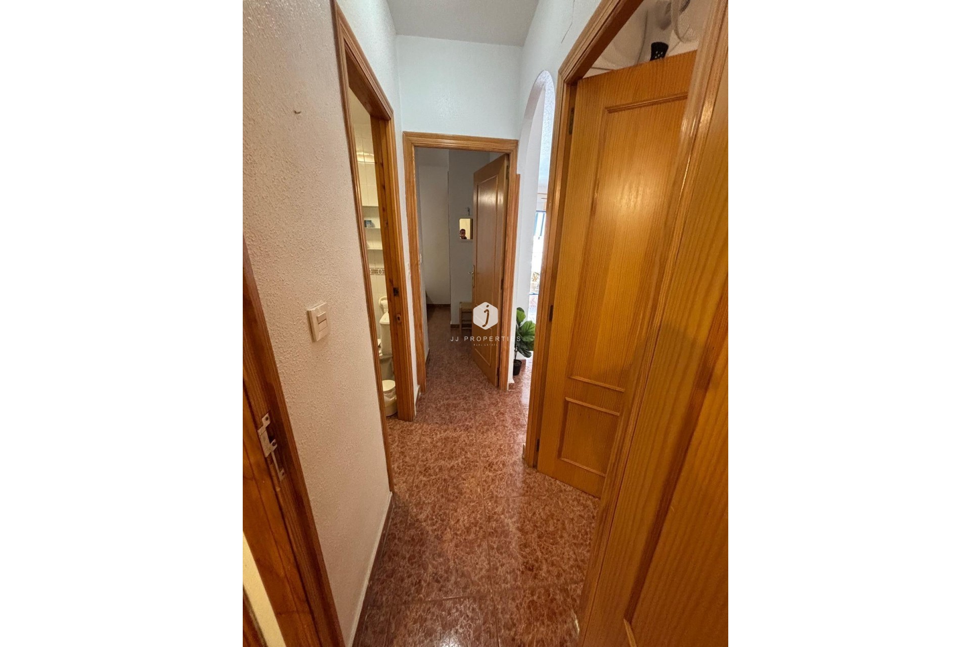 Resale - Apartment / flat -
Torrevieja - Playa de los Locos