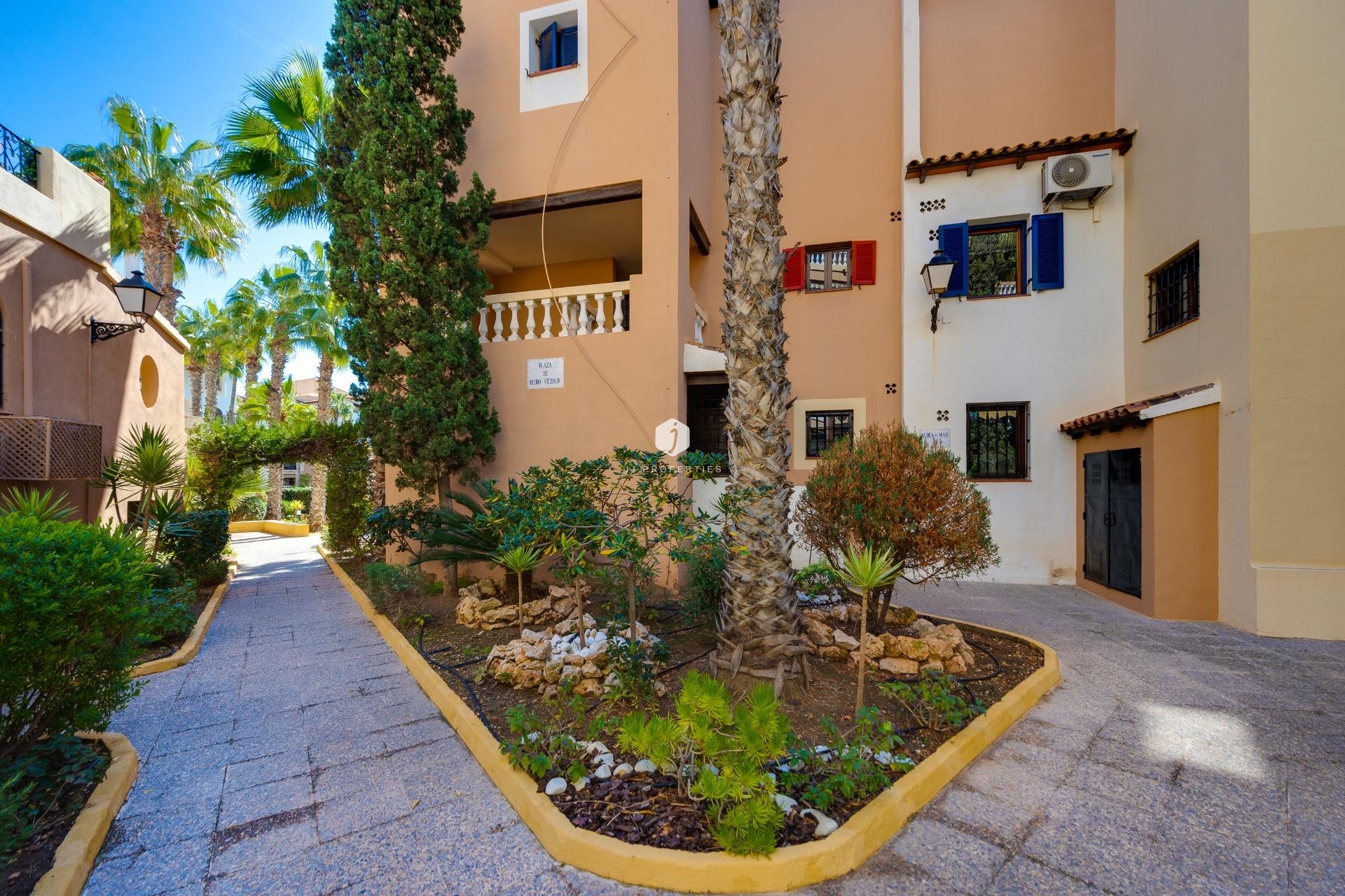 Resale - Apartment / flat -
Torrevieja - Playa de los Locos