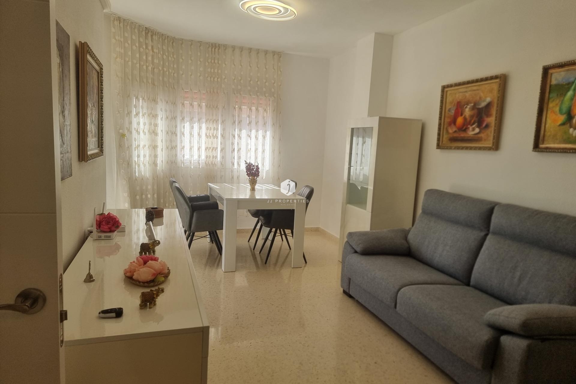 Resale - Apartment / flat -
Torrevieja - Playa de los Locos