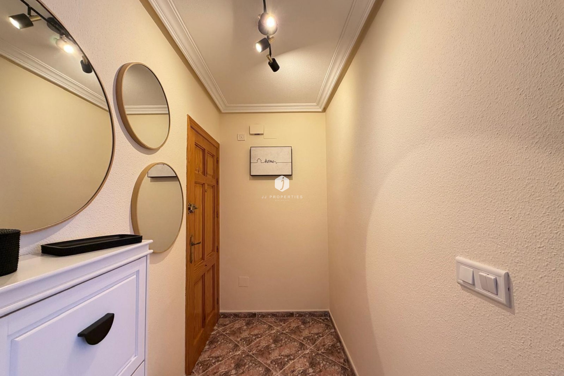 Resale - Apartment / flat -
Torrevieja - Playa de los Locos
