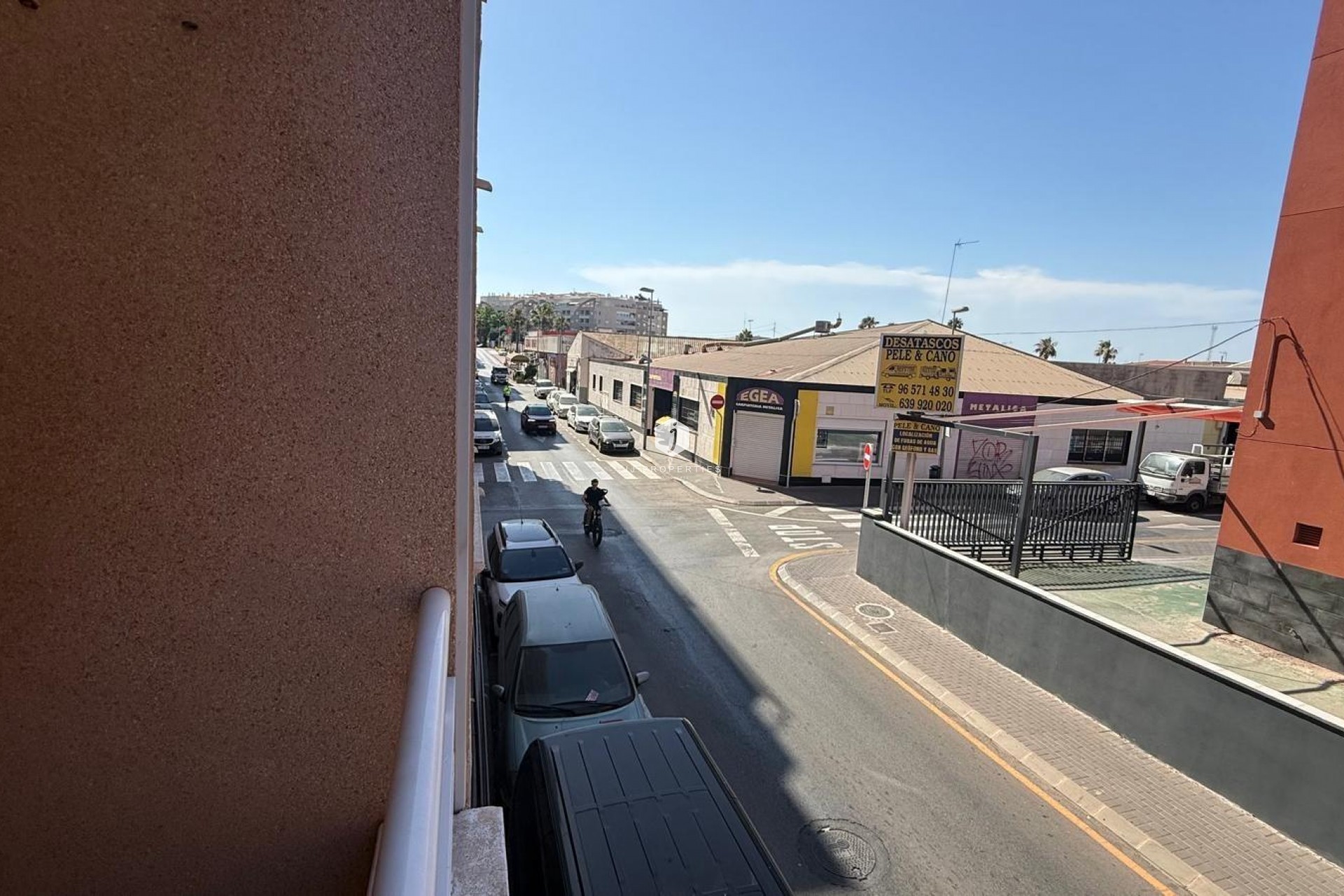 Resale - Apartment / flat -
Torrevieja - Playa de los Locos