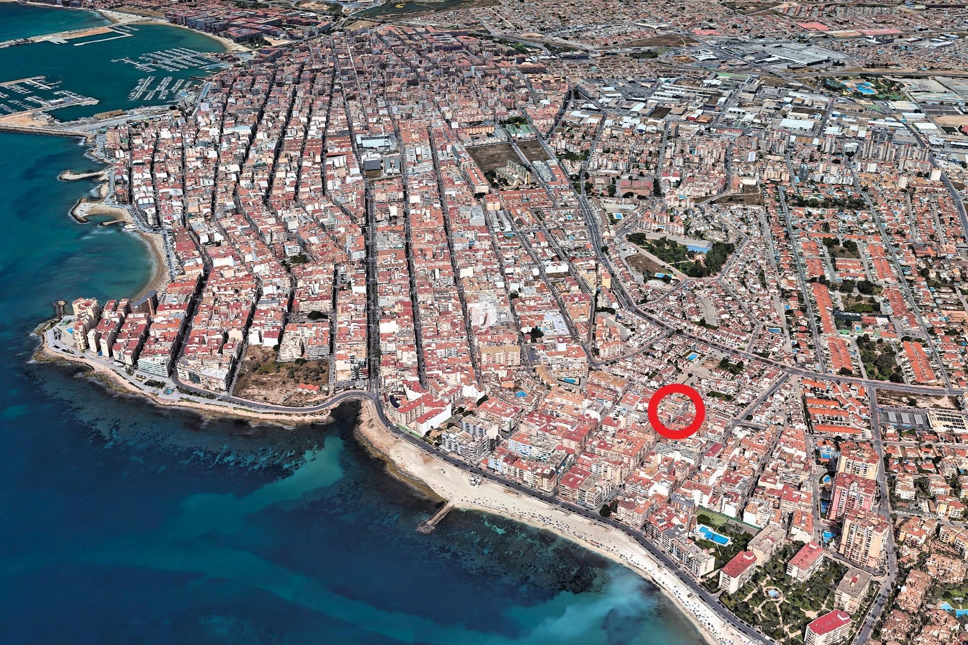 Resale - Apartment / flat -
Torrevieja - Playa de los Locos