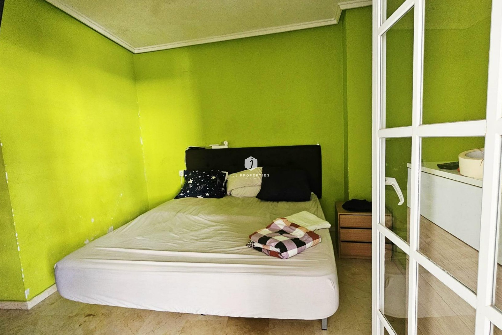 Resale - Apartment / flat -
Torrevieja - Playa de los Locos