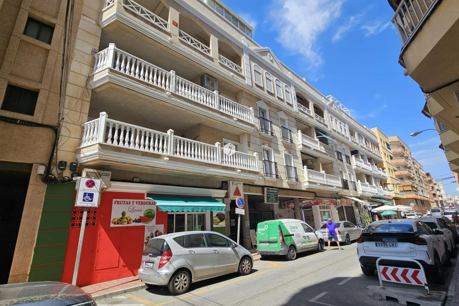 Resale - Apartment / flat -
Torrevieja - Playa de los Locos