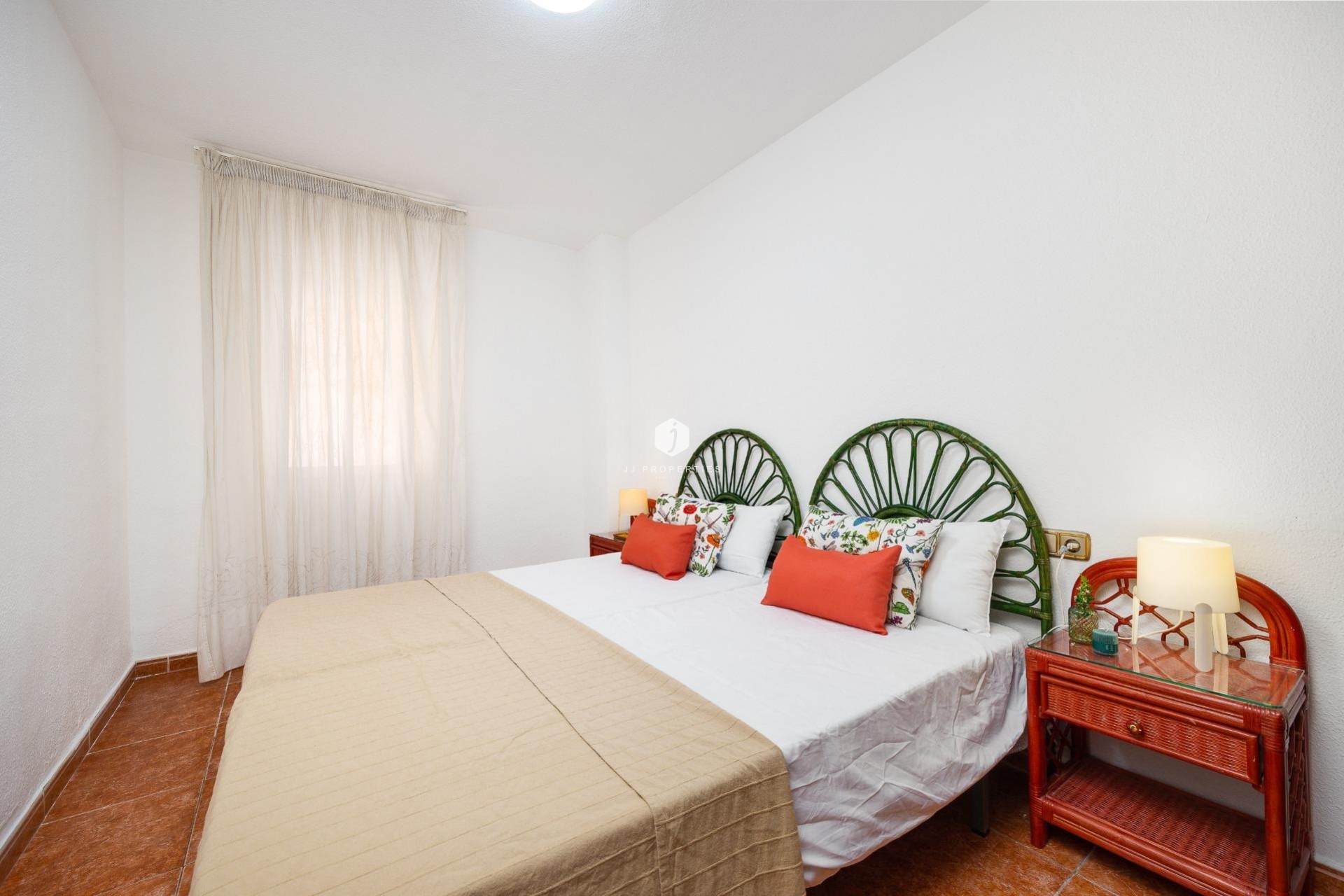 Resale - Apartment / flat -
Torrevieja - Playa de los Naufragos