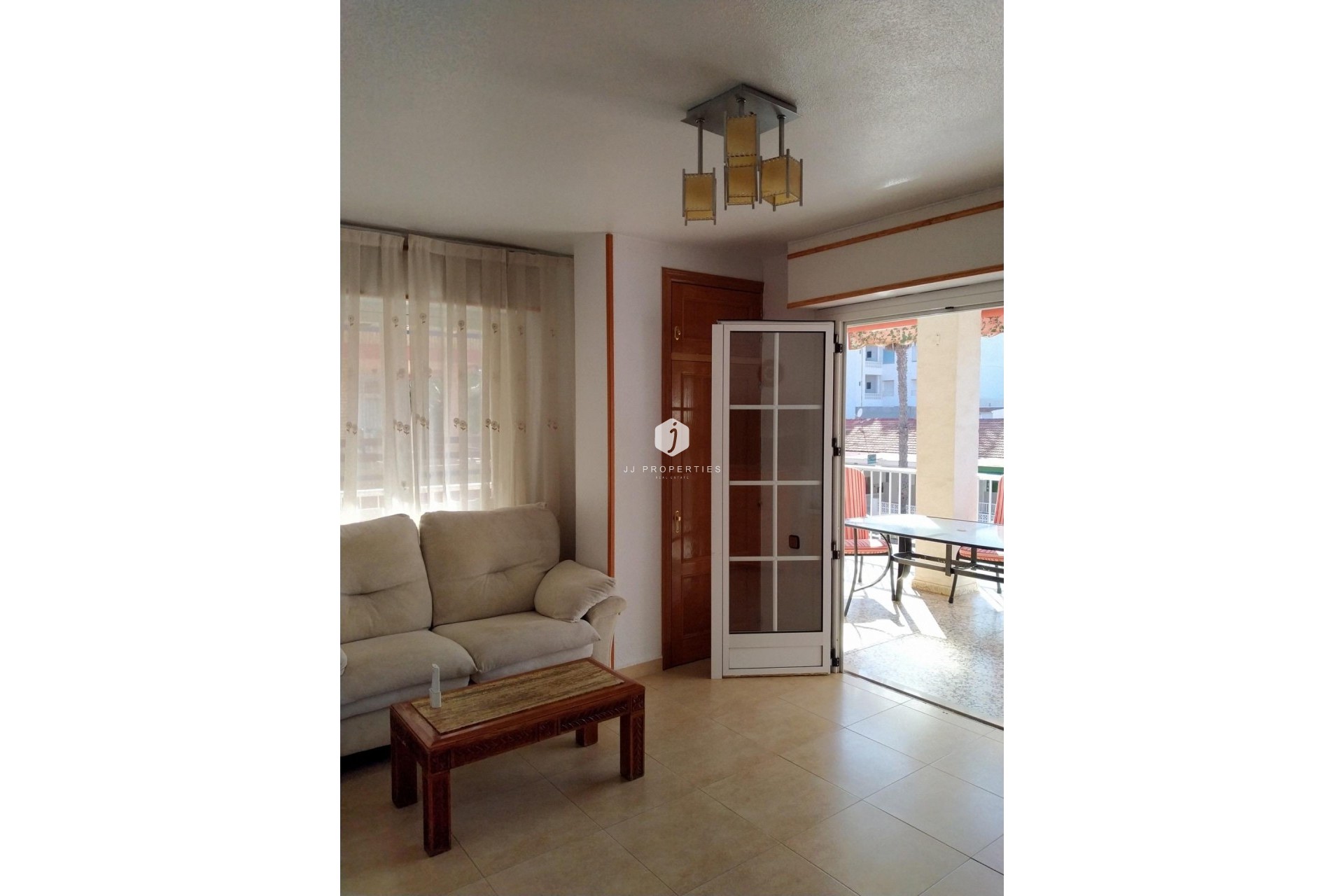 Resale - Apartment / flat -
Torrevieja - Playa de los Naufragos