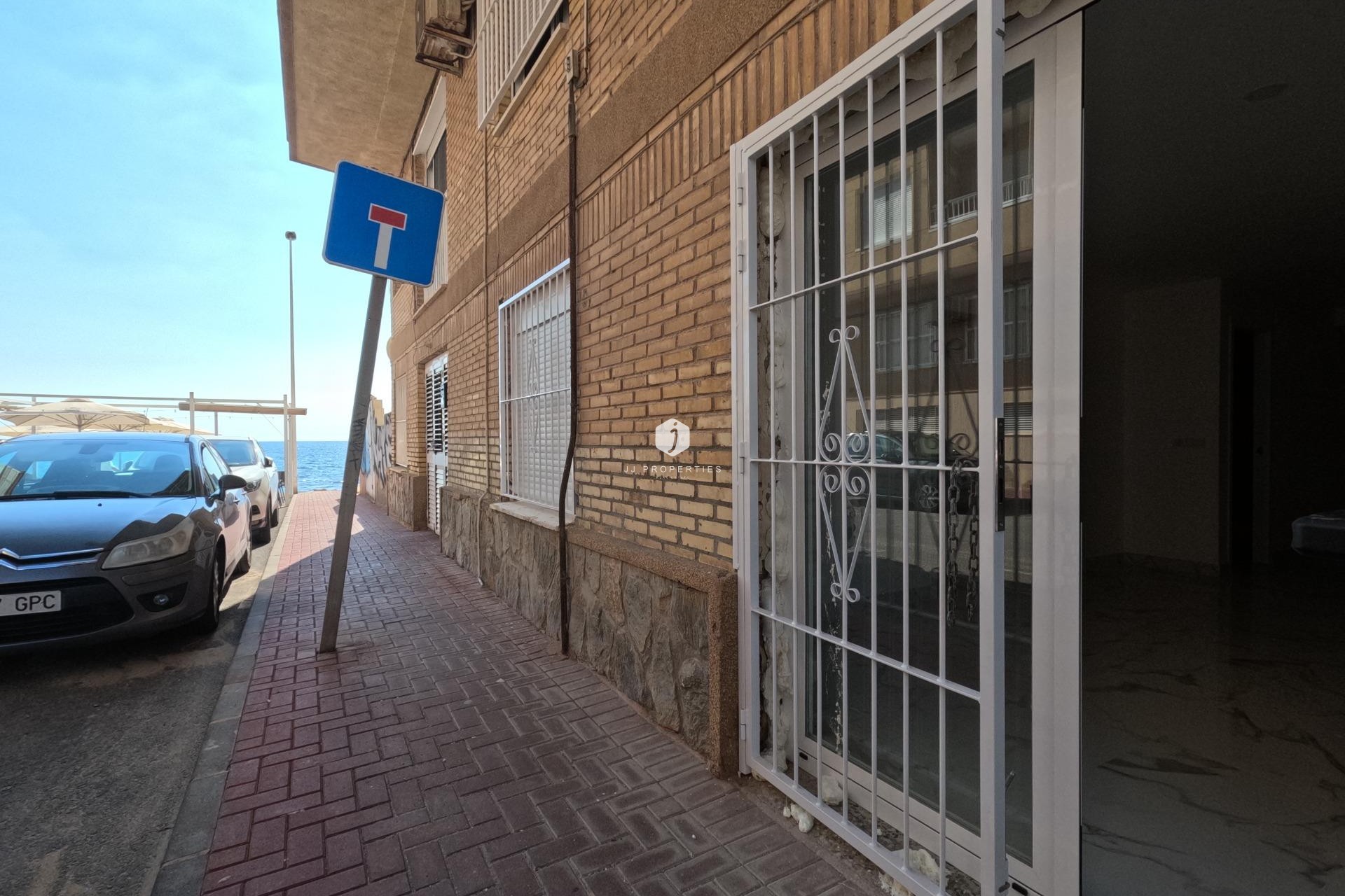Resale - Apartment / flat -
Torrevieja - Playa de los Naufragos