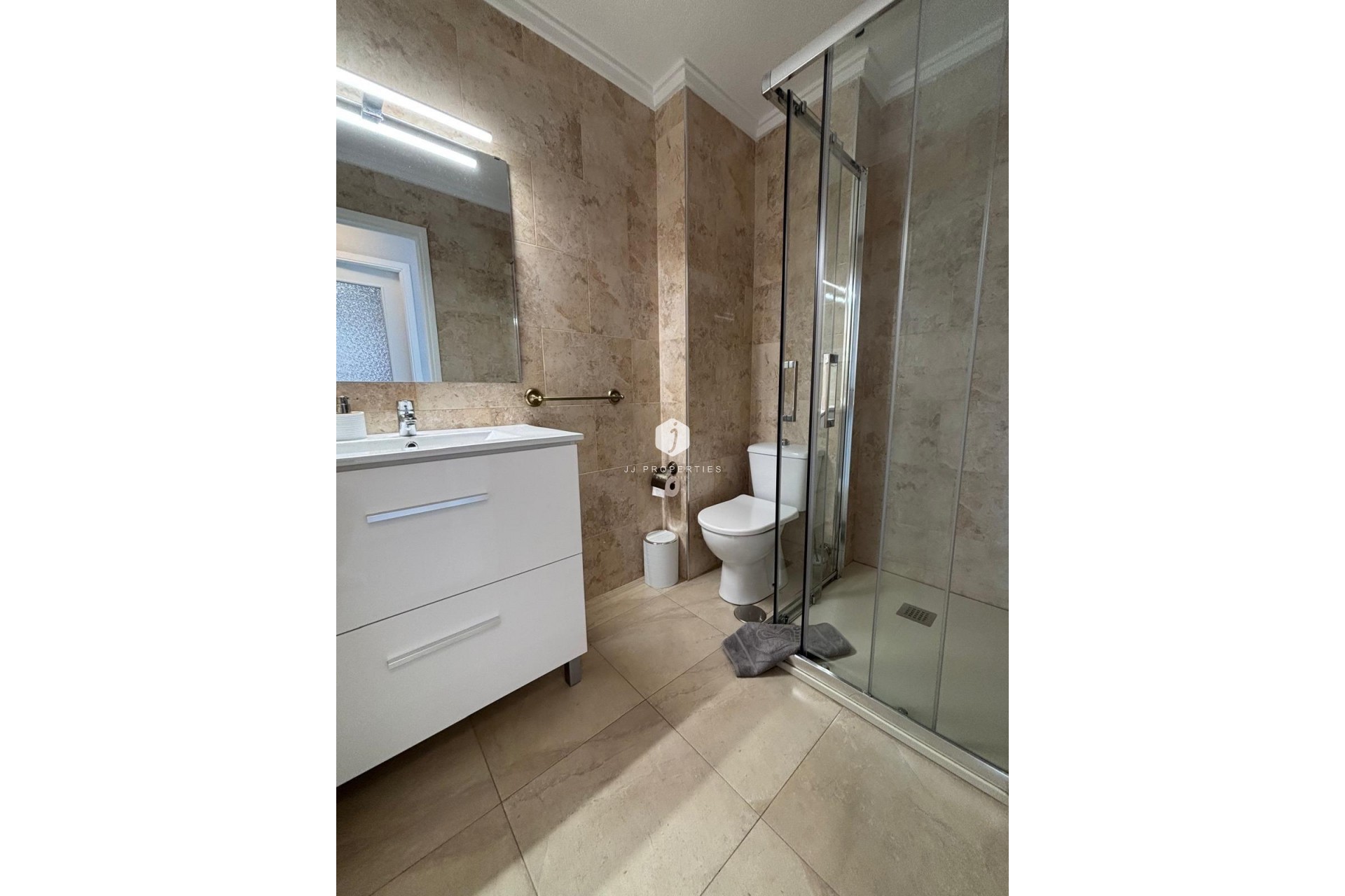 Resale - Apartment / flat -
Torrevieja - Playa de los Naufragos