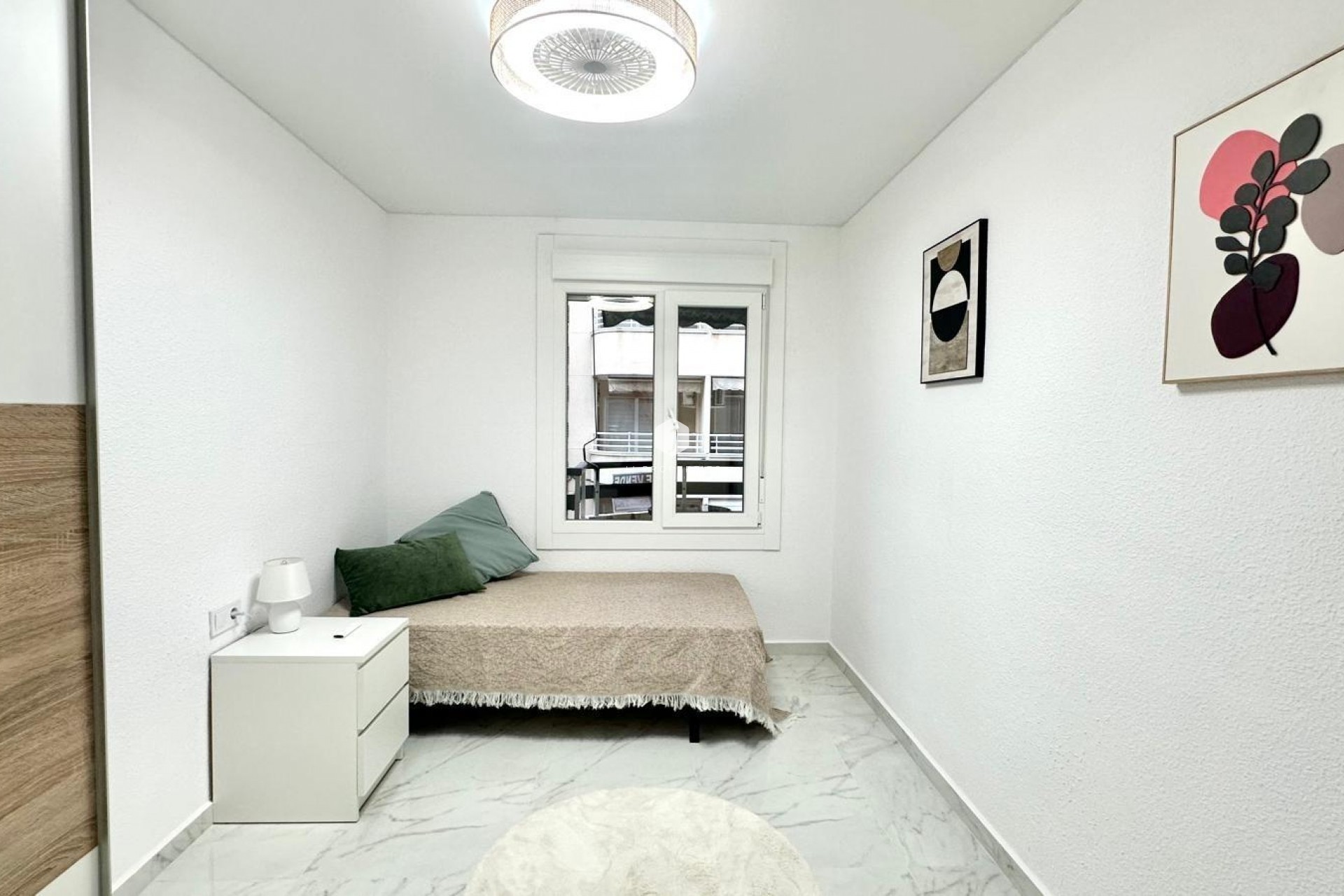 Resale - Apartment / flat -
Torrevieja - Playa del Cura