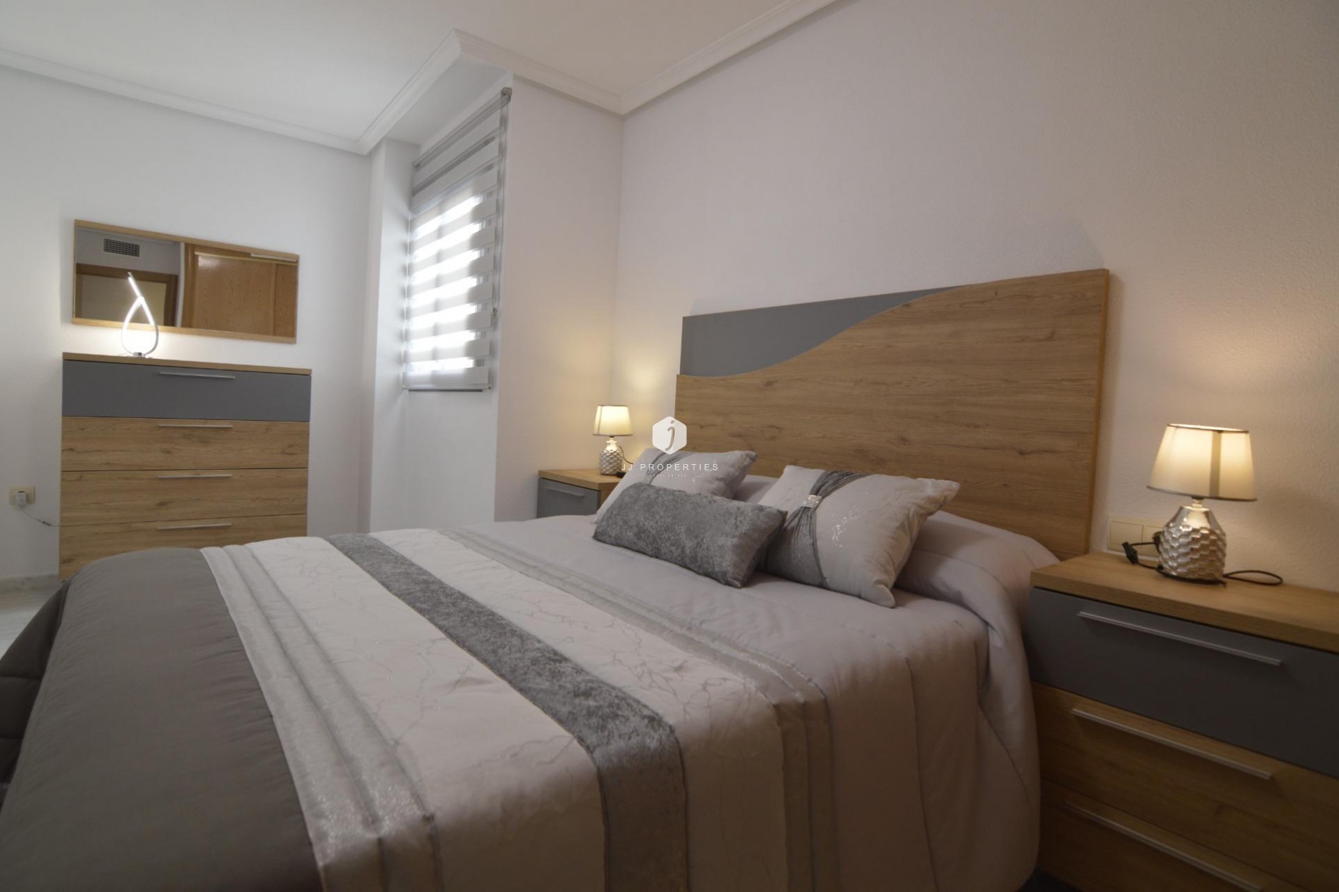 Resale - Apartment / flat -
Torrevieja - Playa del Cura