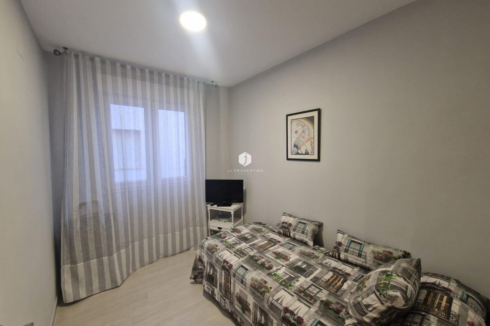 Resale - Apartment / flat -
Torrevieja - Playa del Cura