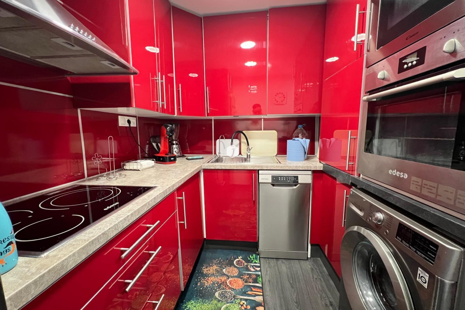 Resale - Apartment / flat -
Torrevieja - Playa del Cura