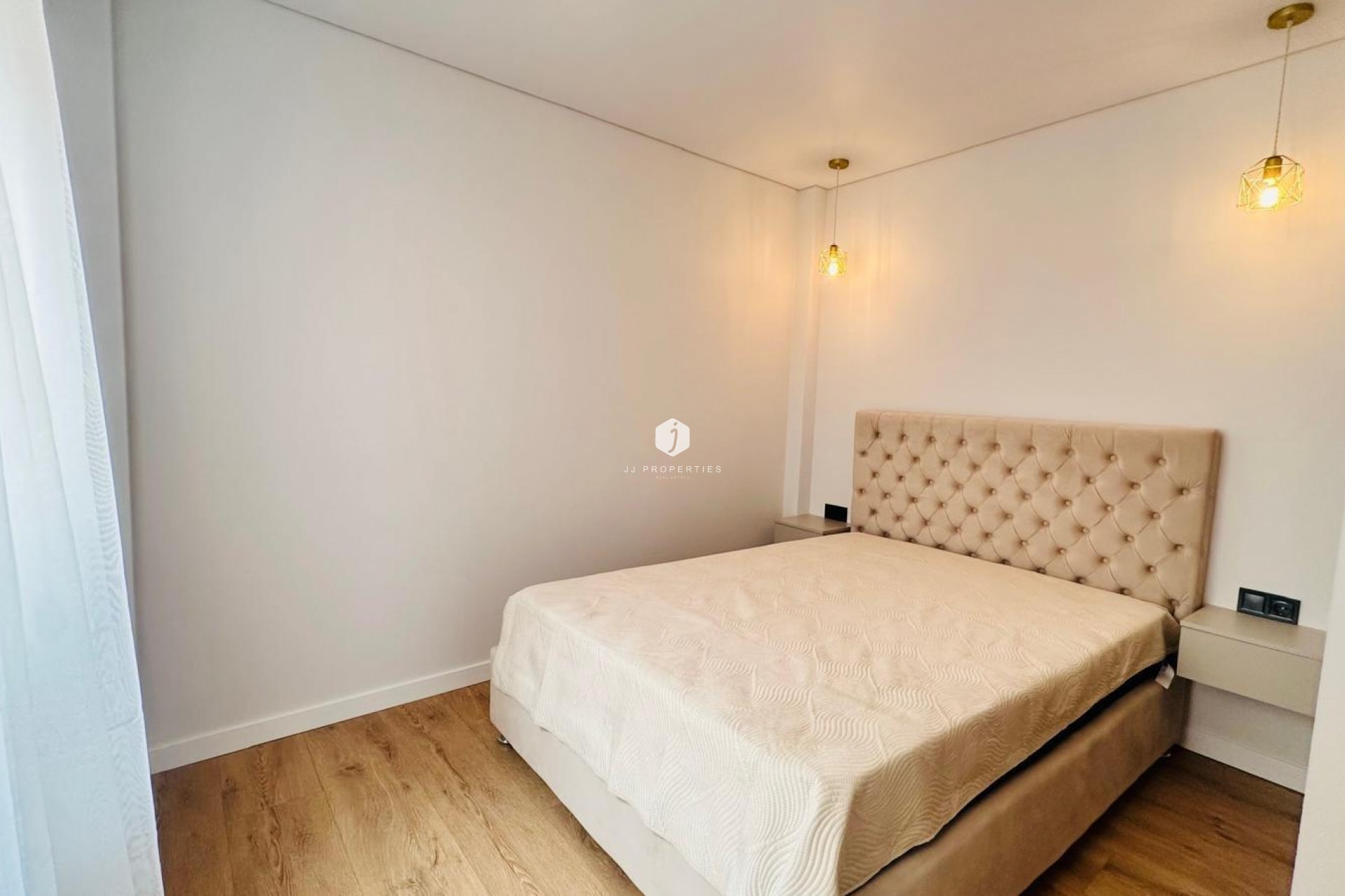 Resale - Apartment / flat -
Torrevieja - Playa del Cura