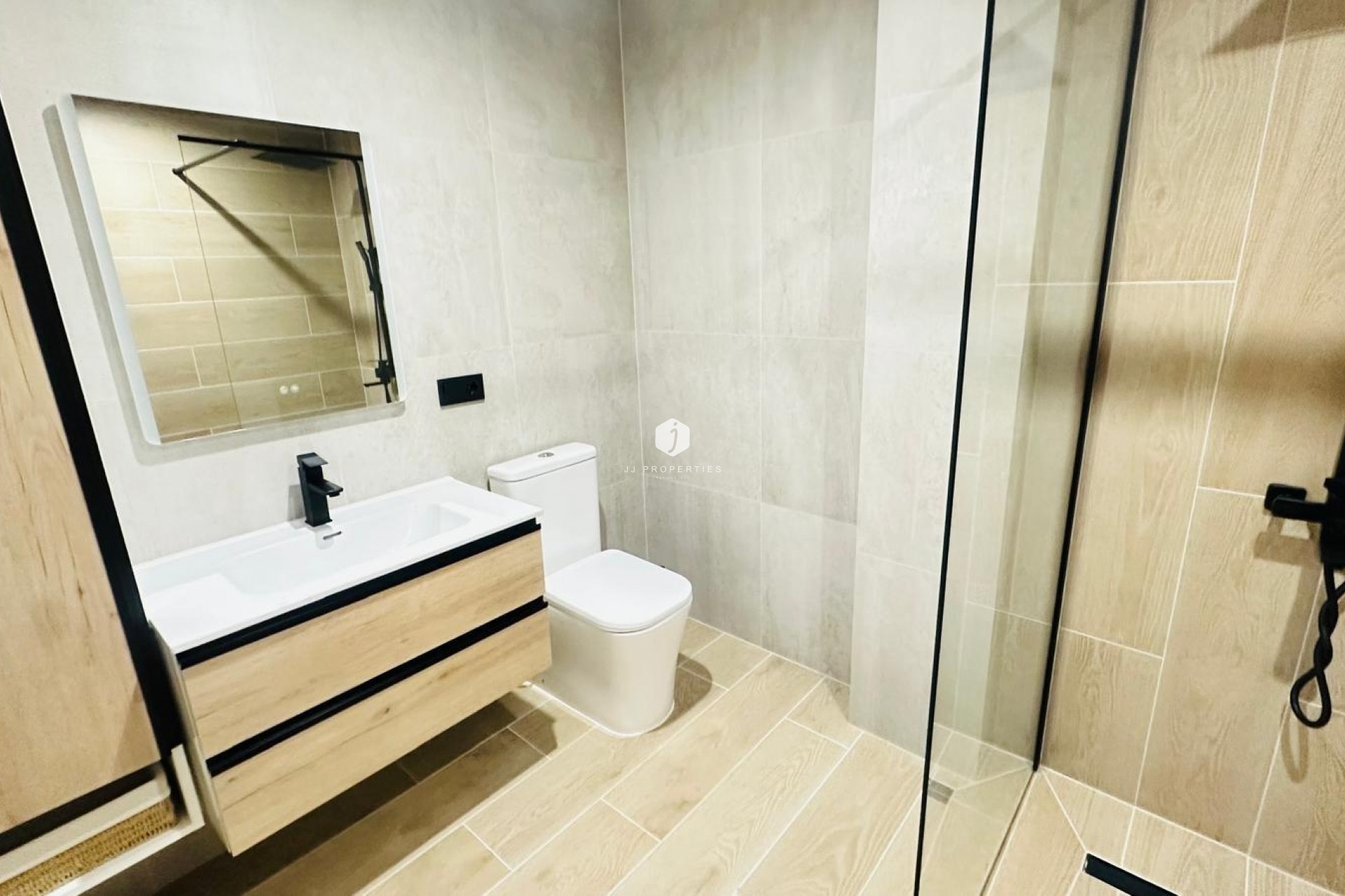 Resale - Apartment / flat -
Torrevieja - Playa del Cura