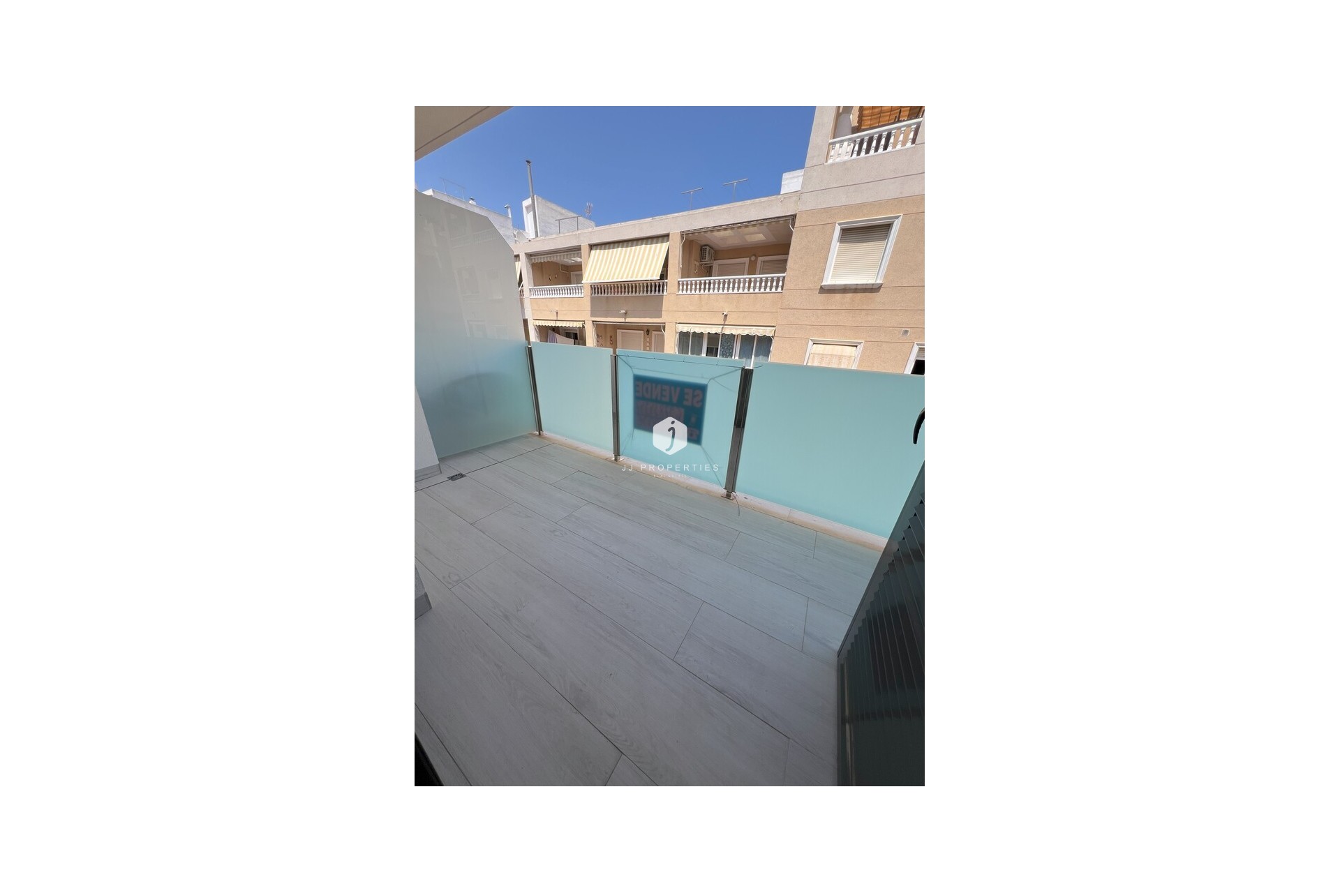 Resale - Apartment / flat -
Torrevieja - Playa del Cura
