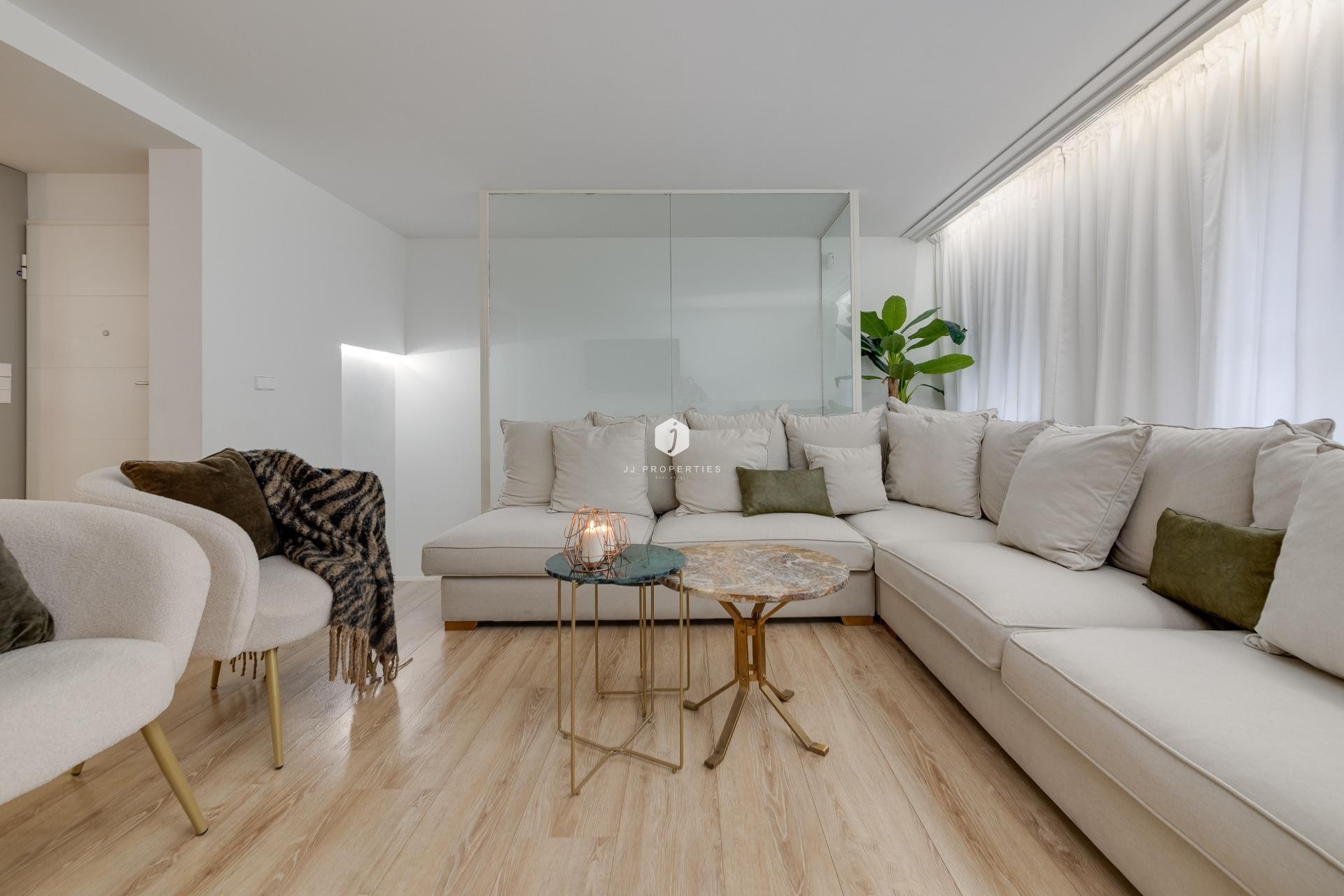 Resale - Apartment / flat -
Torrevieja - Playa del Cura