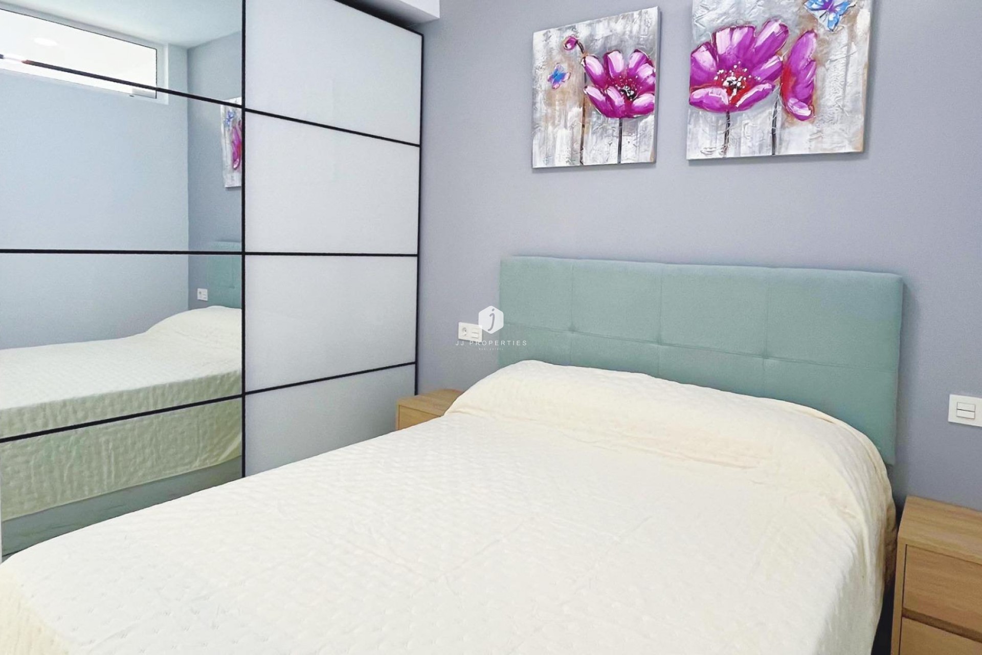 Resale - Apartment / flat -
Torrevieja - Playa del Cura