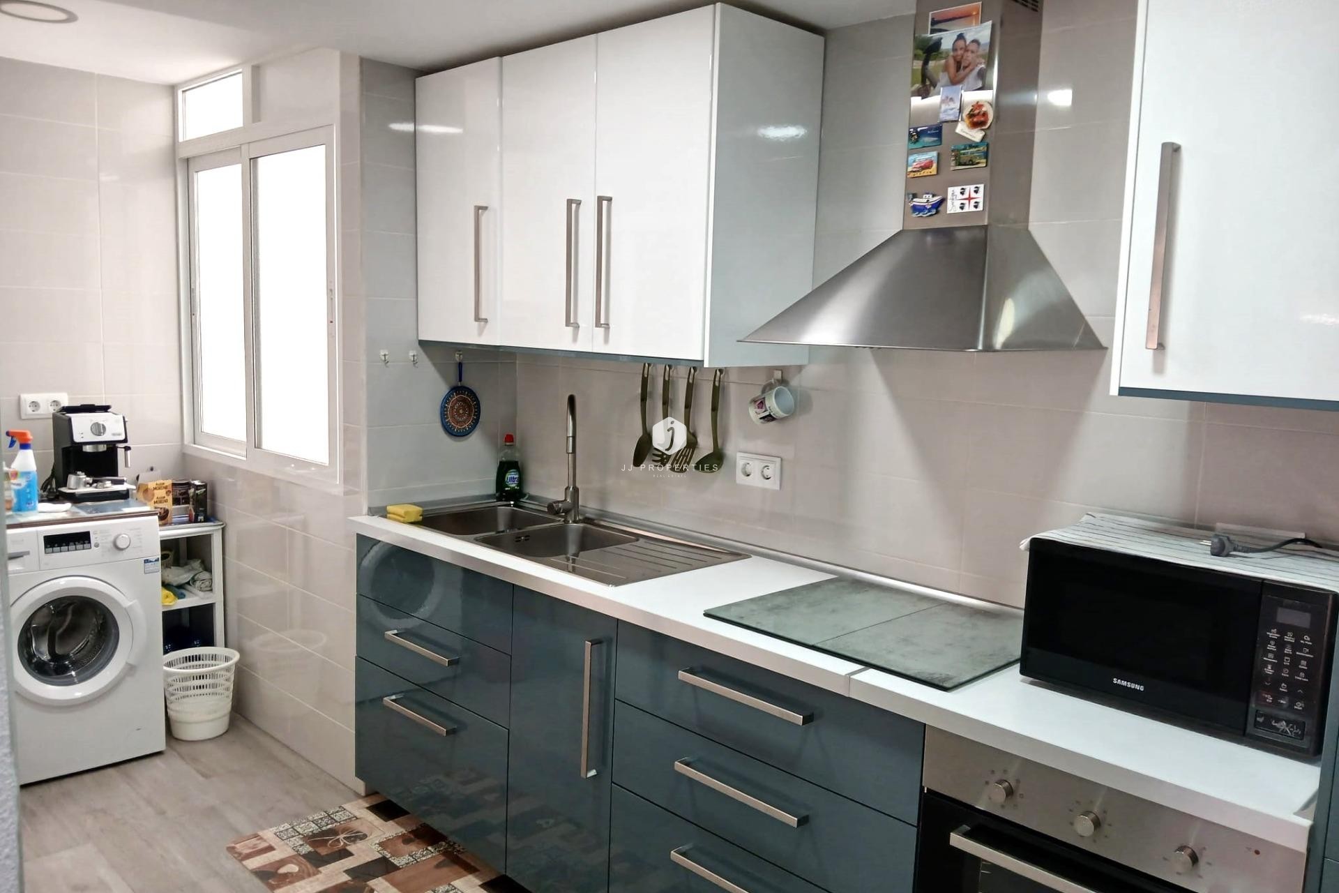 Resale - Apartment / flat -
Torrevieja - Playa del Cura