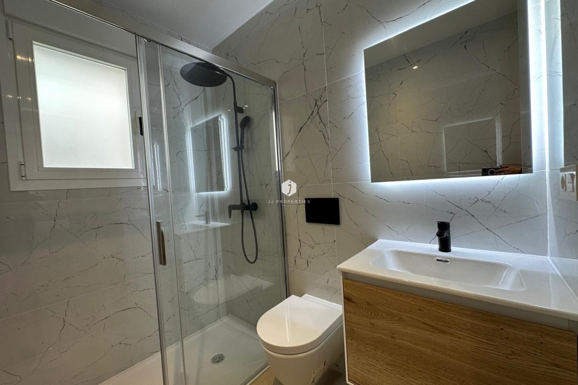 Resale - Apartment / flat -
Torrevieja - Playa del Cura