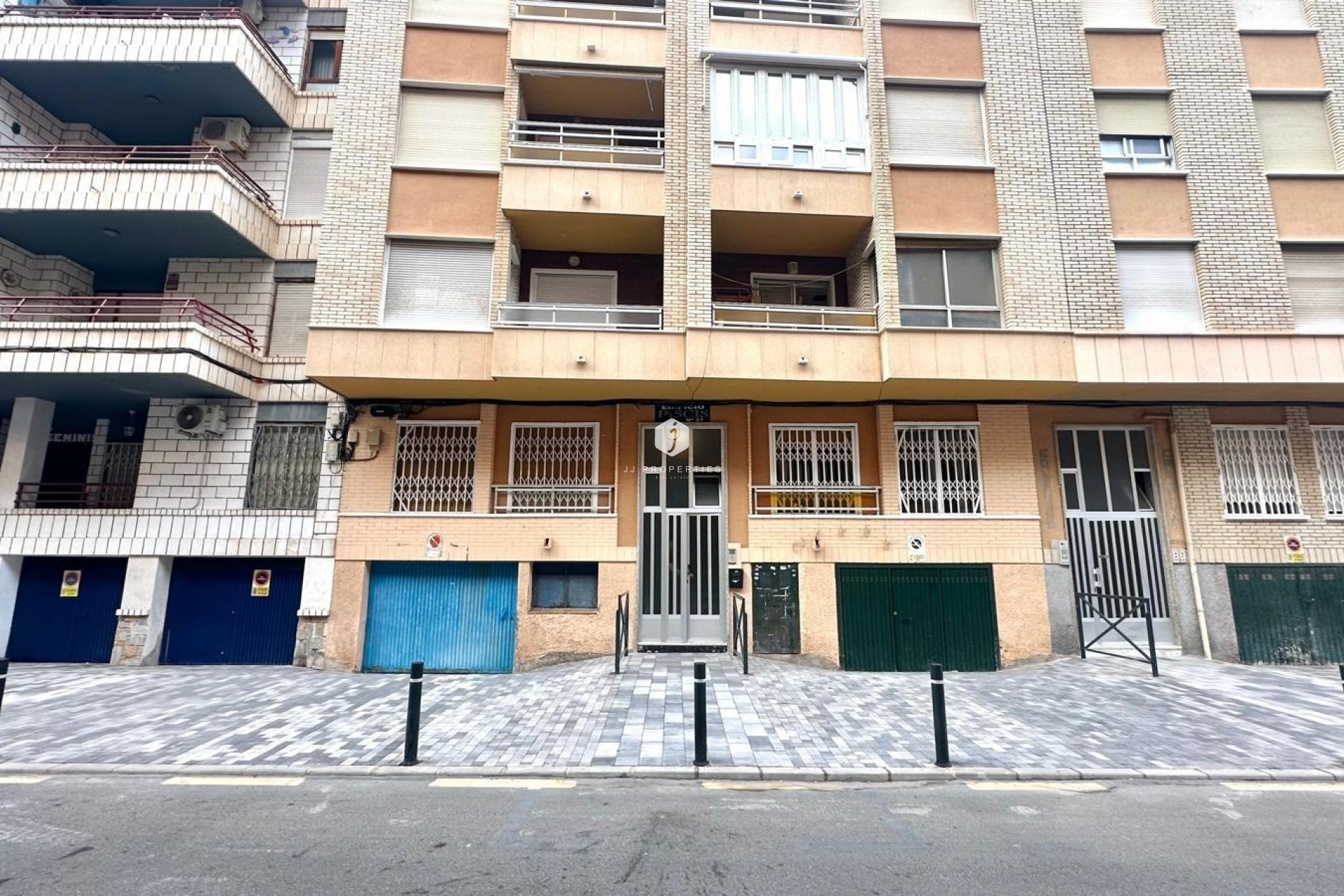 Resale - Apartment / flat -
Torrevieja - Playa del Cura