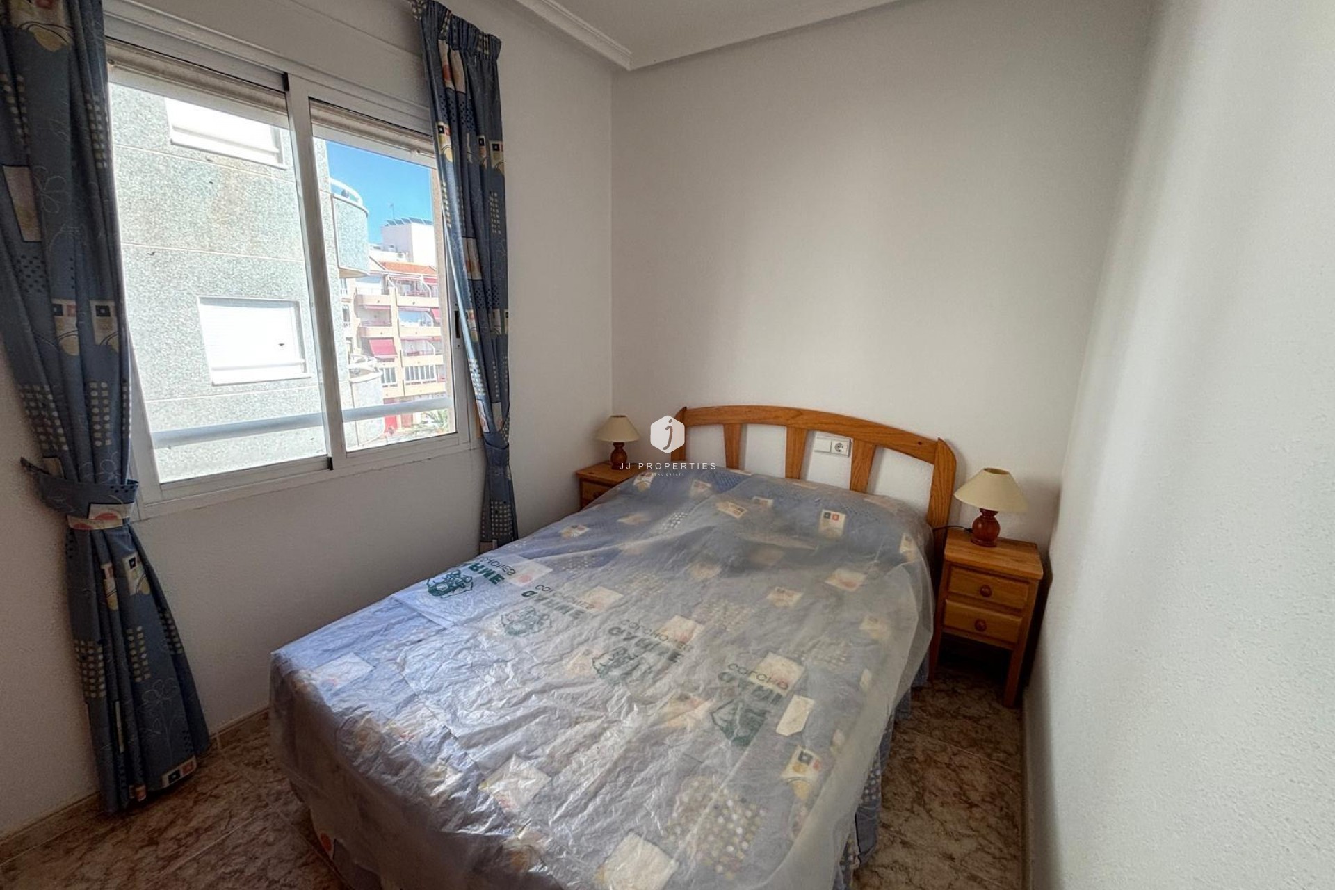 Resale - Apartment / flat -
Torrevieja - Playa del Cura
