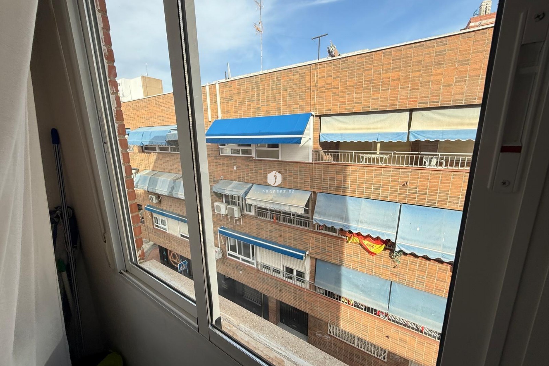 Resale - Apartment / flat -
Torrevieja - Playa del Cura