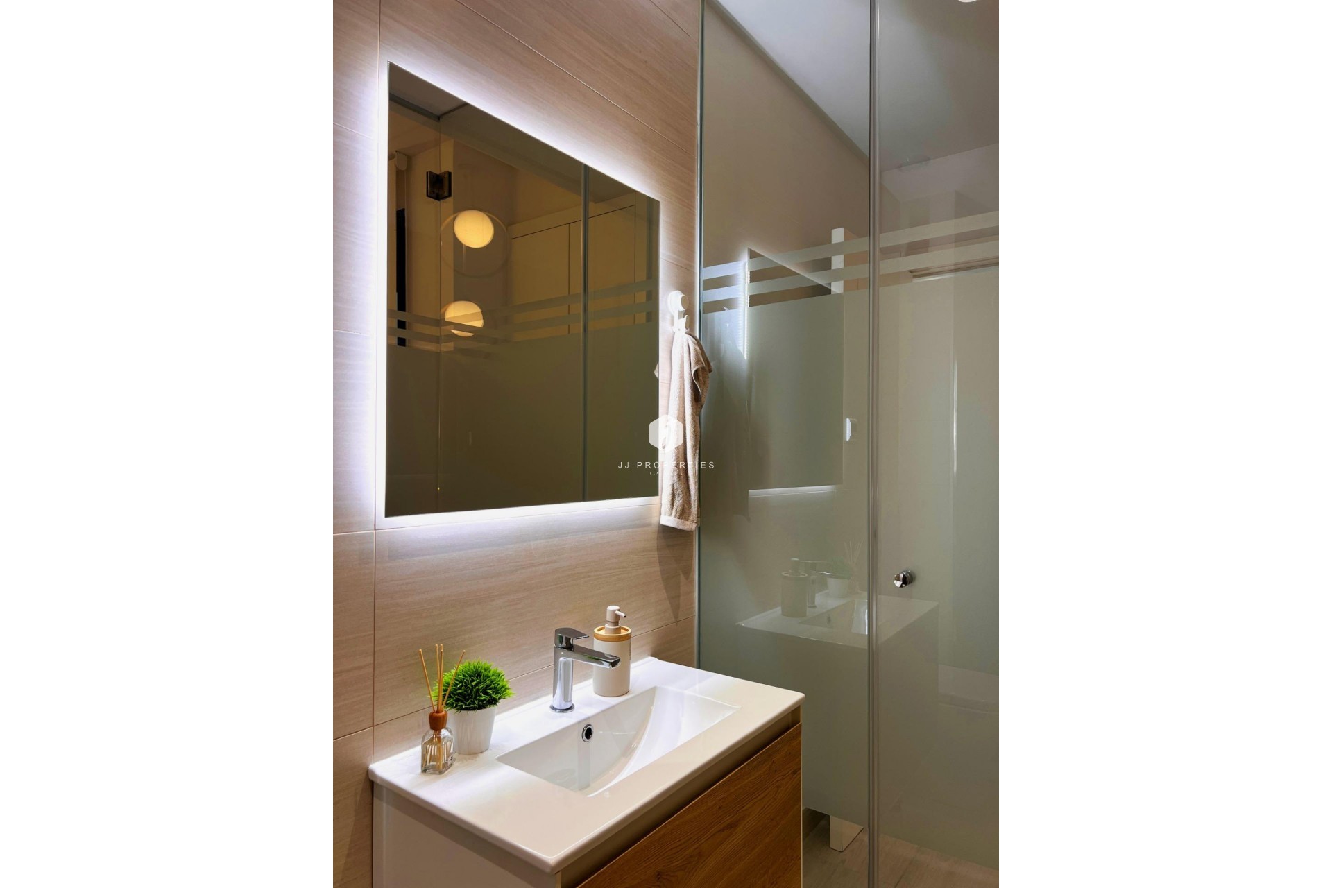 Resale - Apartment / flat -
Torrevieja - Playa del Cura