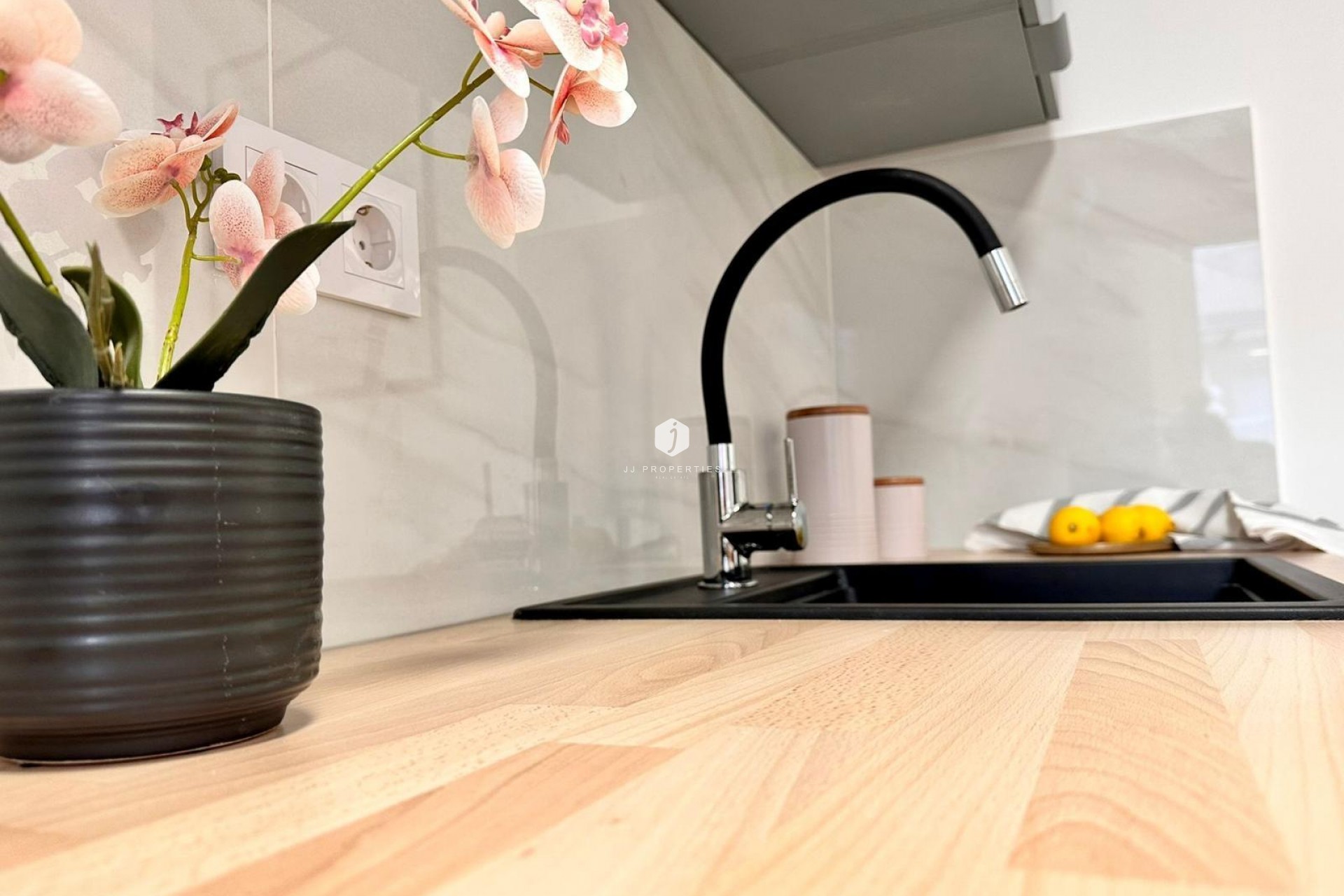 Resale - Apartment / flat -
Torrevieja - Playa del Cura