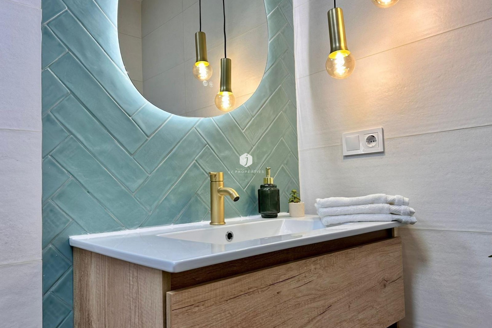 Resale - Apartment / flat -
Torrevieja - Playa del Cura