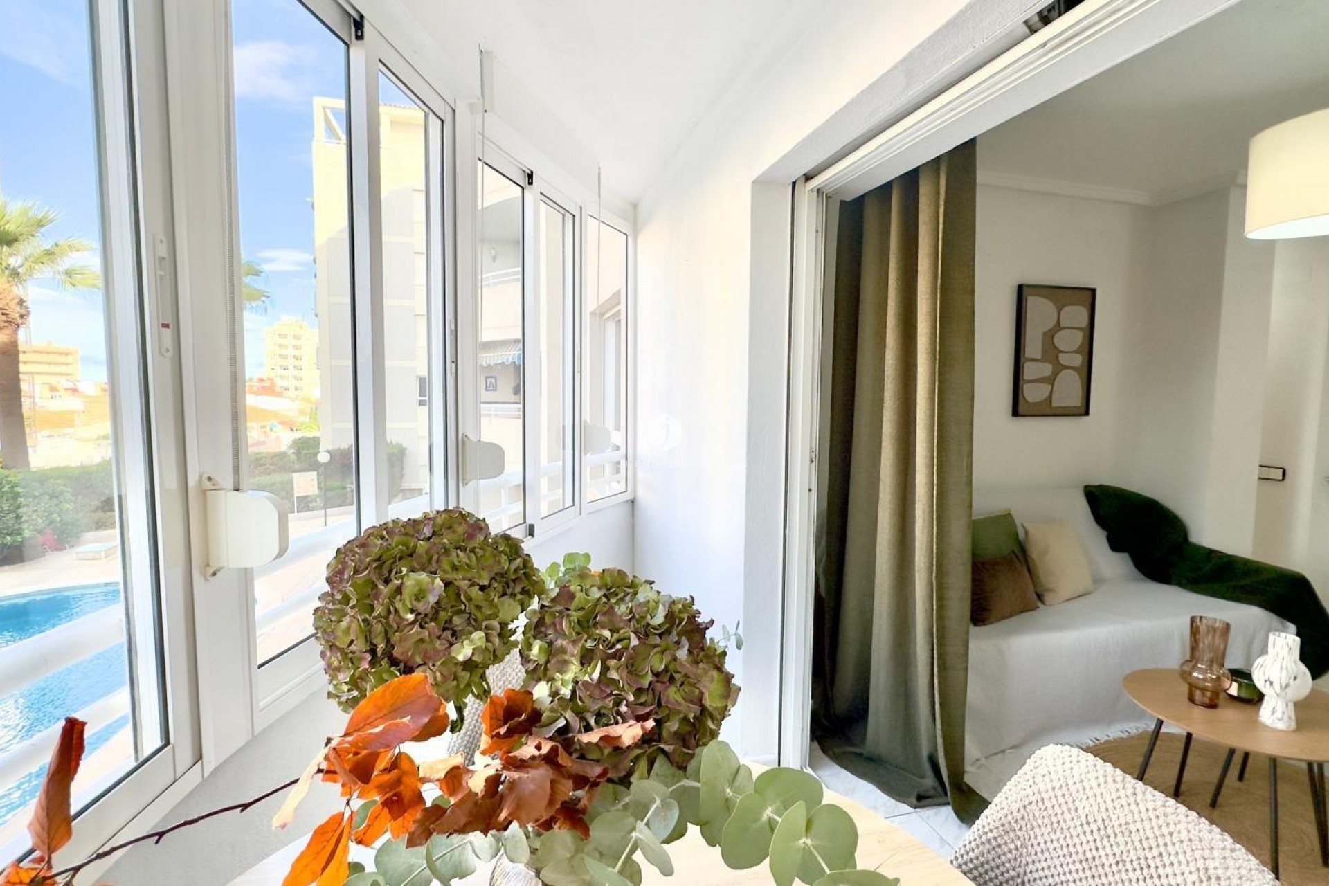 Resale - Apartment / flat -
Torrevieja - Playa del Cura