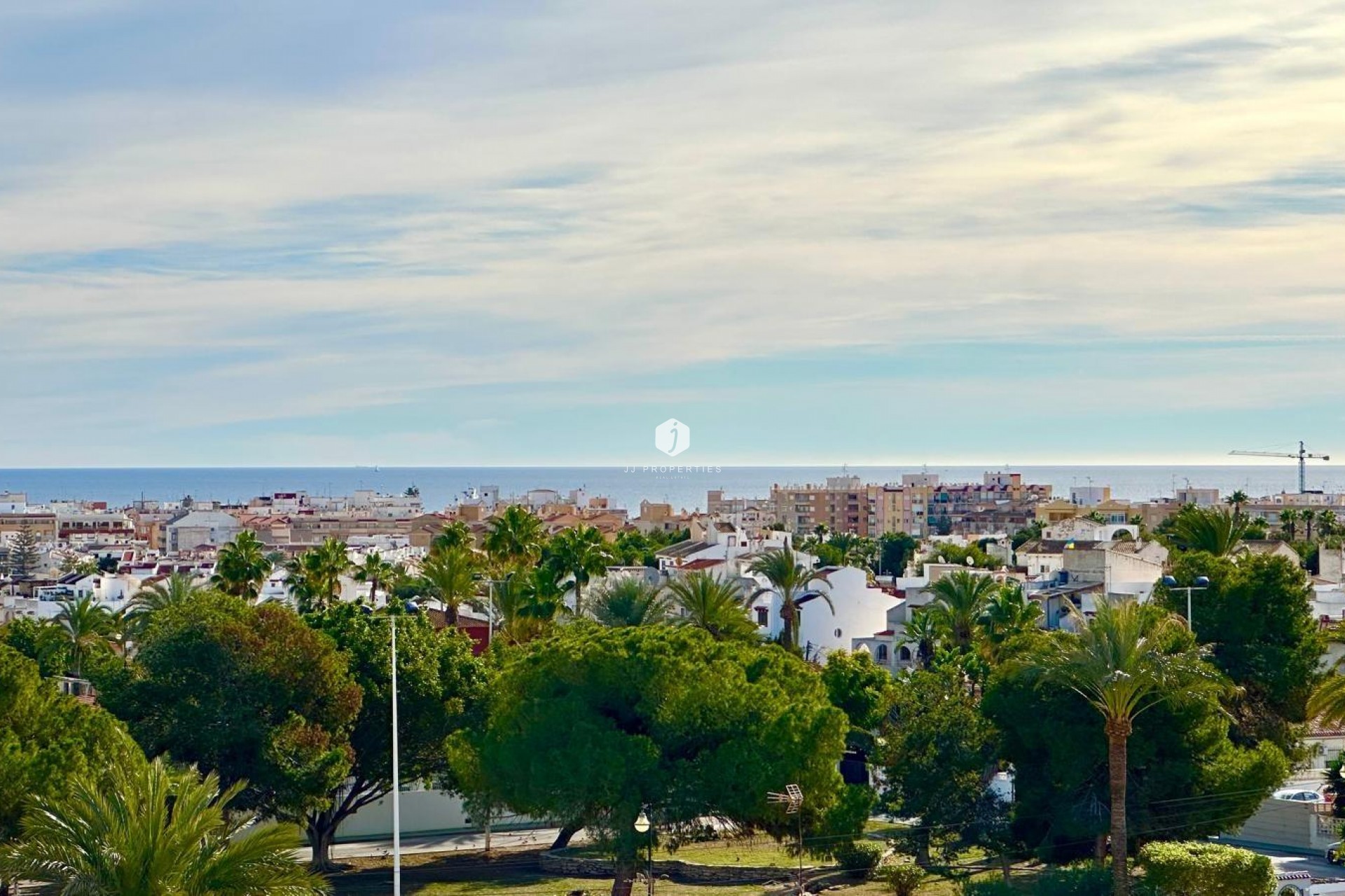 Resale - Apartment / flat -
Torrevieja - Playa del Cura