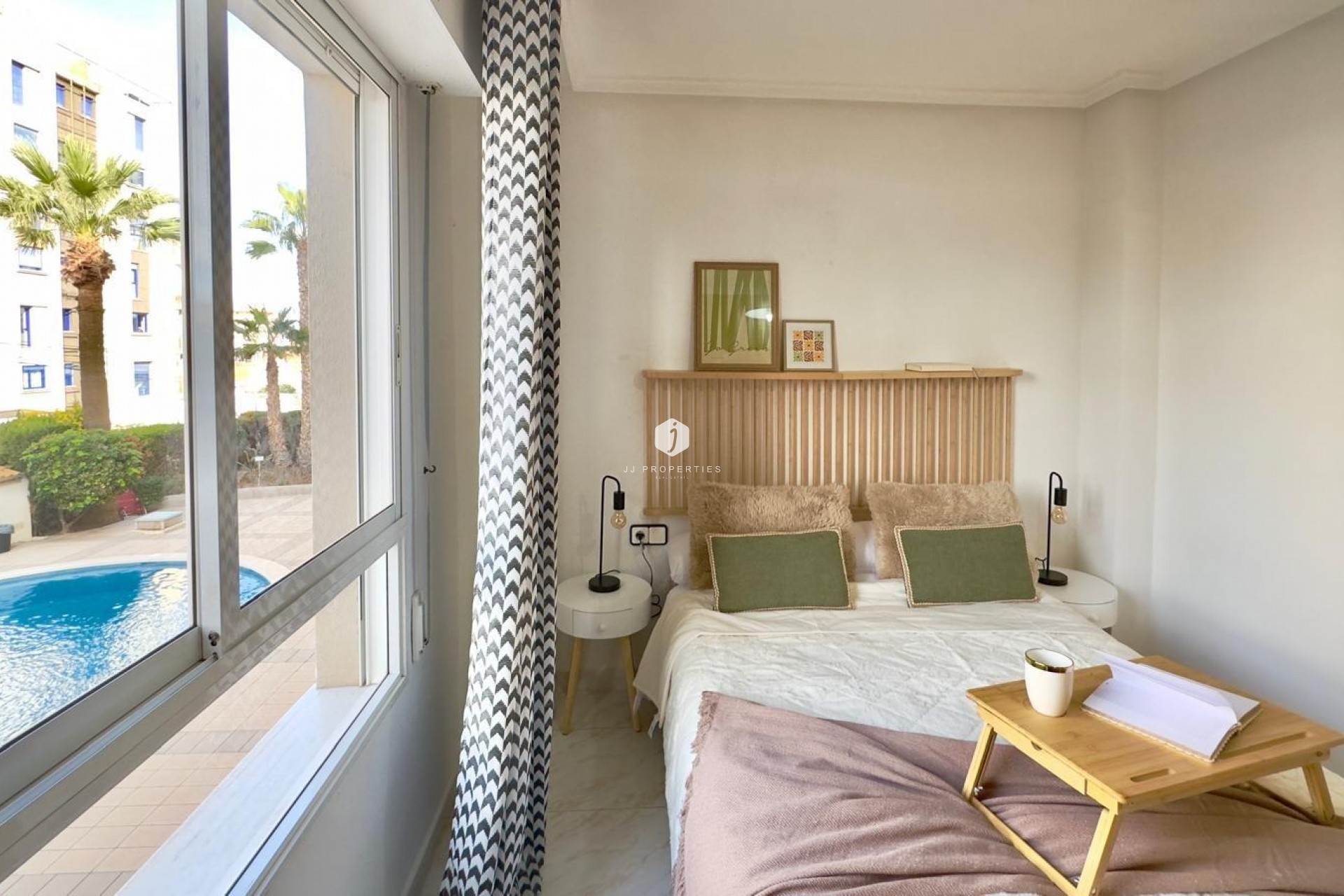 Resale - Apartment / flat -
Torrevieja - Playa del Cura