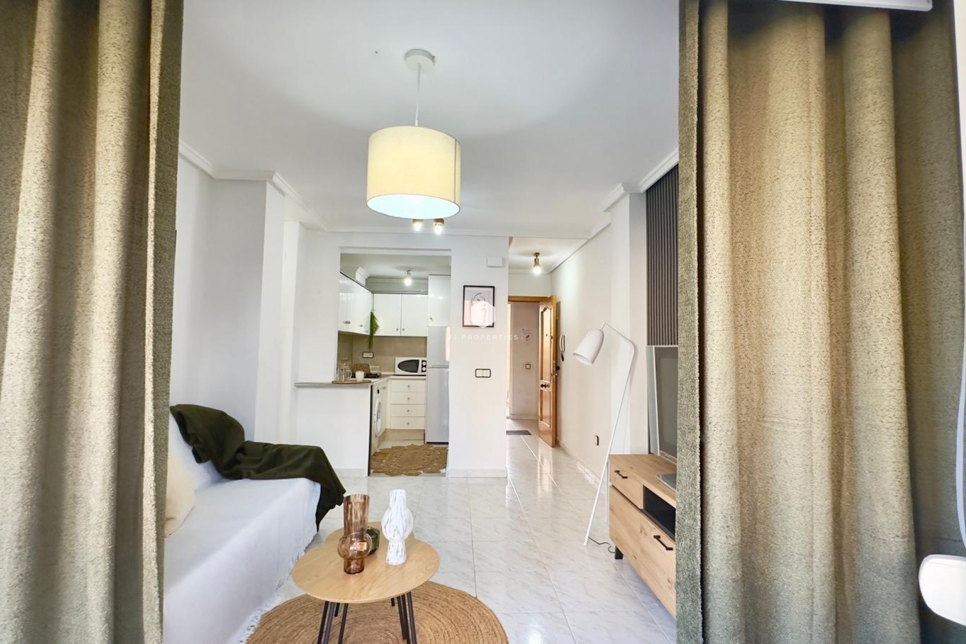 Resale - Apartment / flat -
Torrevieja - Playa del Cura