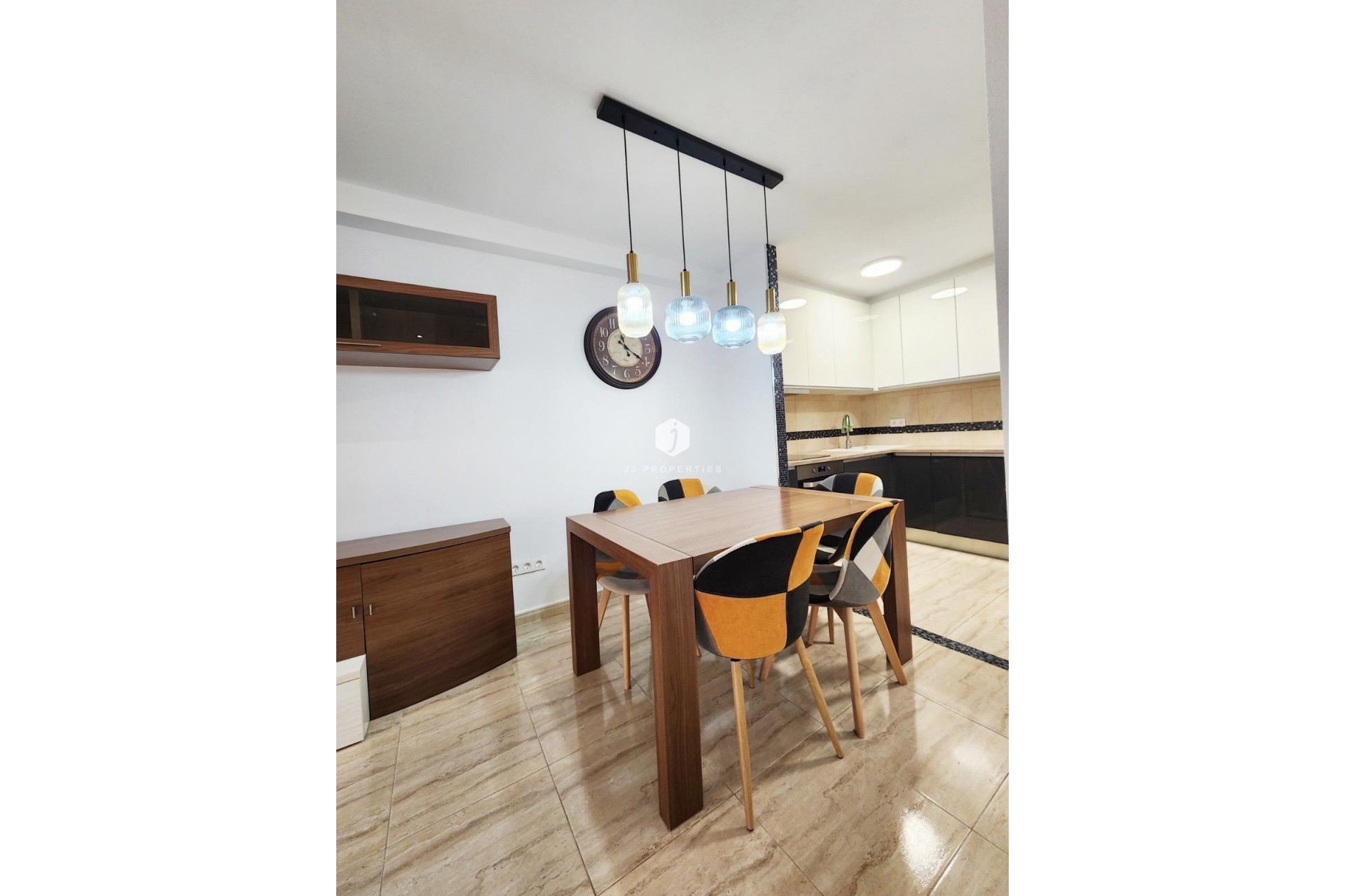 Resale - Apartment / flat -
Torrevieja - Playa del Cura