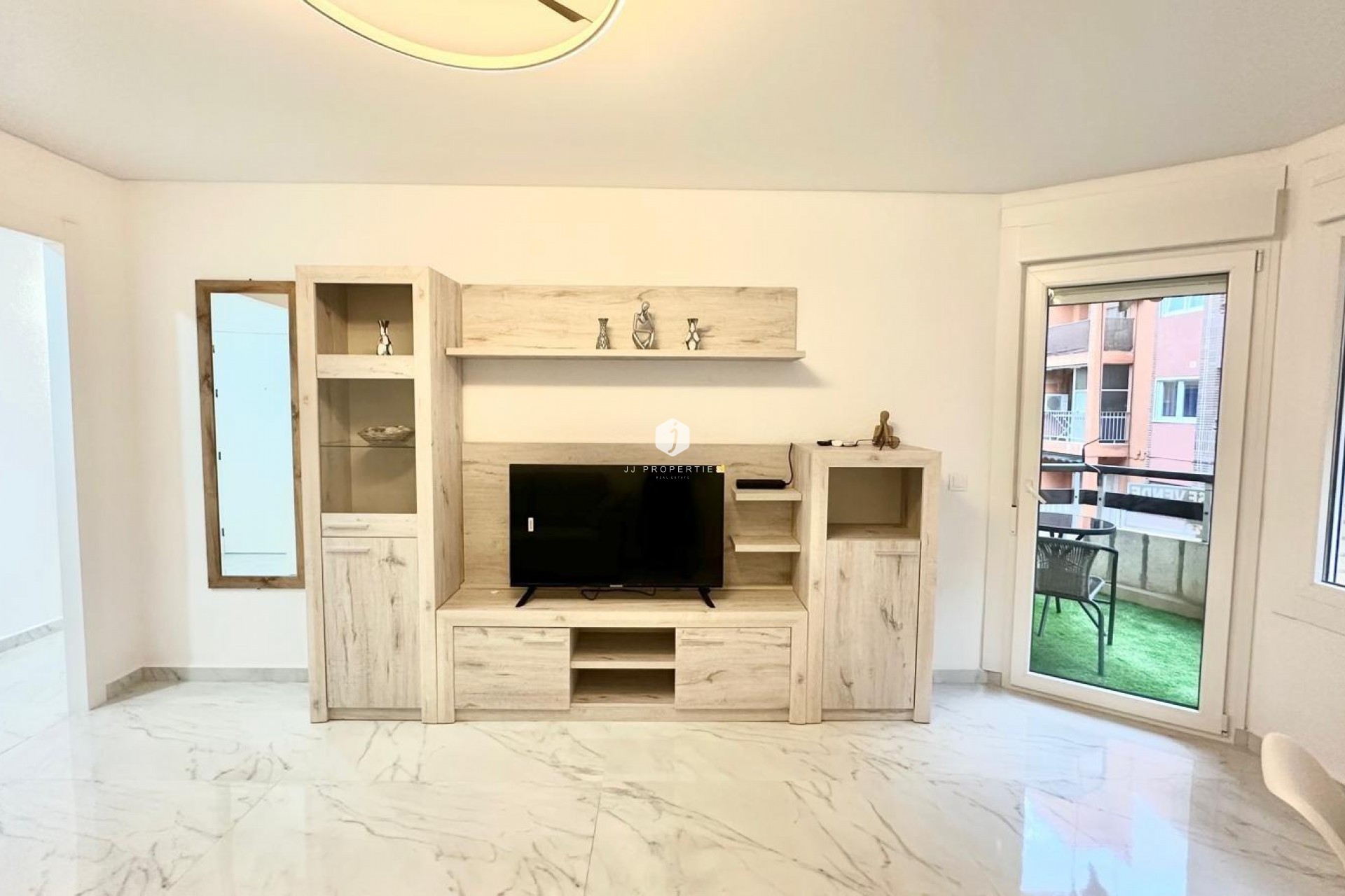 Resale - Apartment / flat -
Torrevieja - Playa del Cura