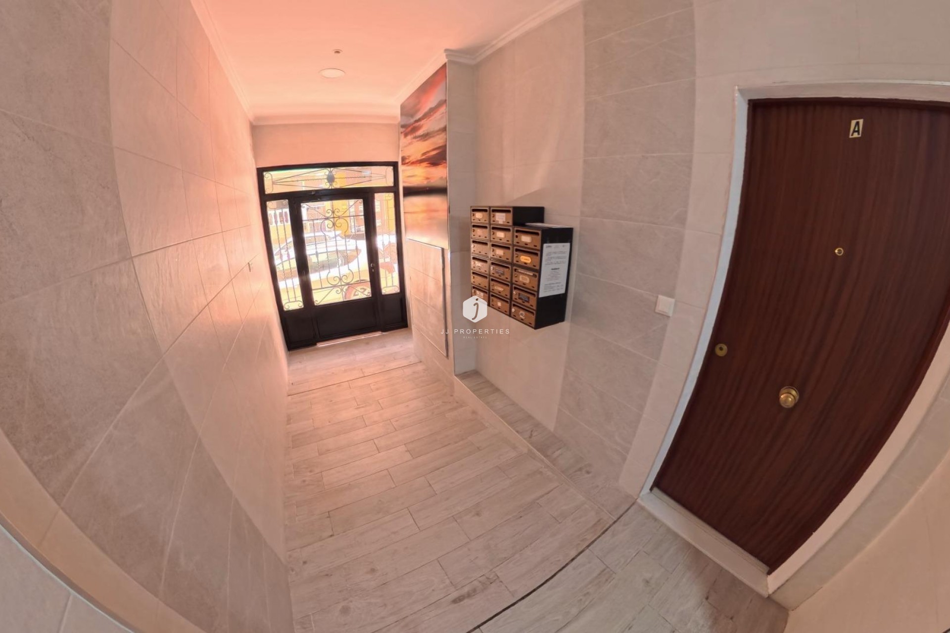 Resale - Apartment / flat -
Torrevieja - Playa del Cura