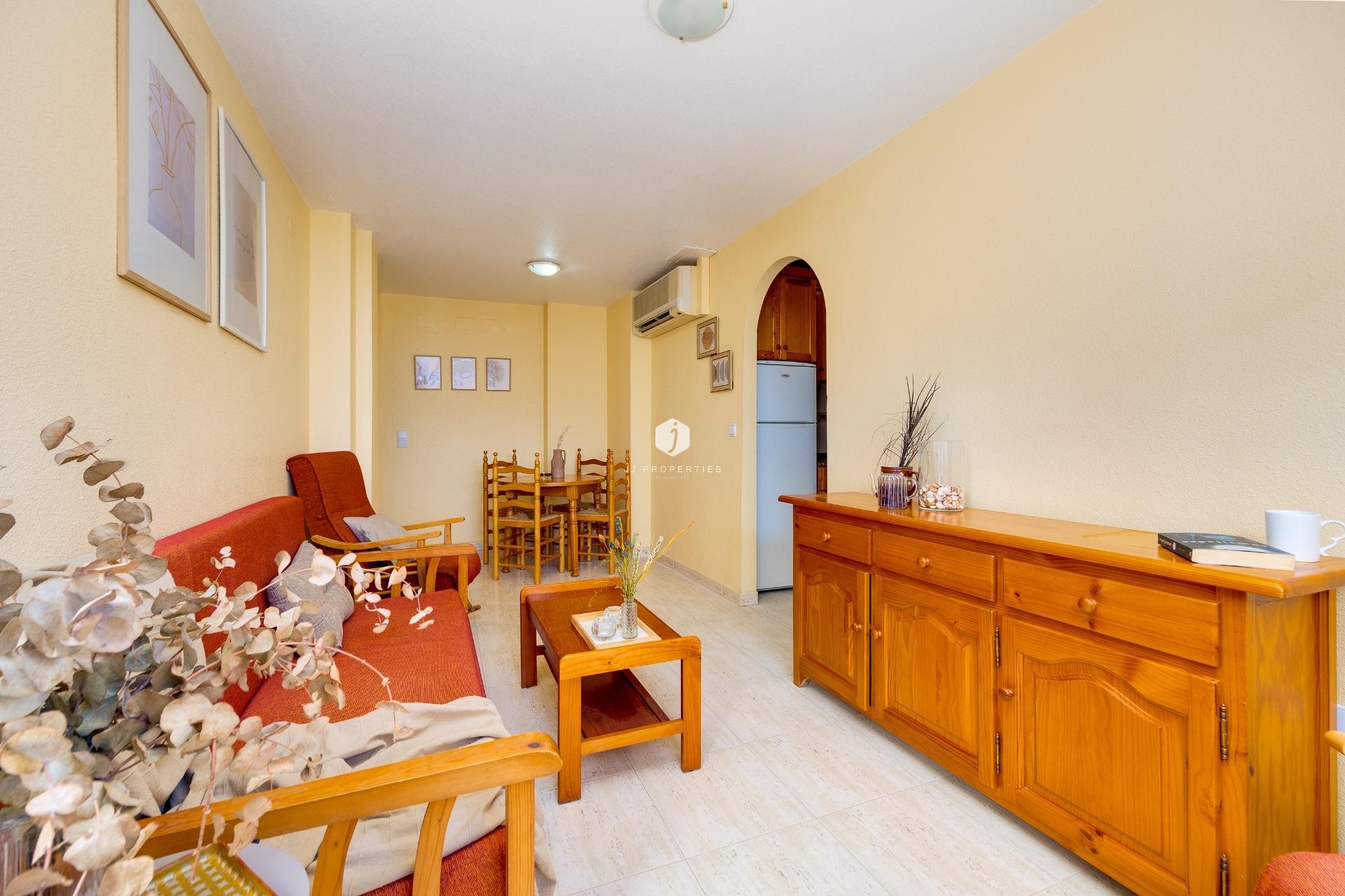 Resale - Apartment / flat -
Torrevieja - Playa del Cura