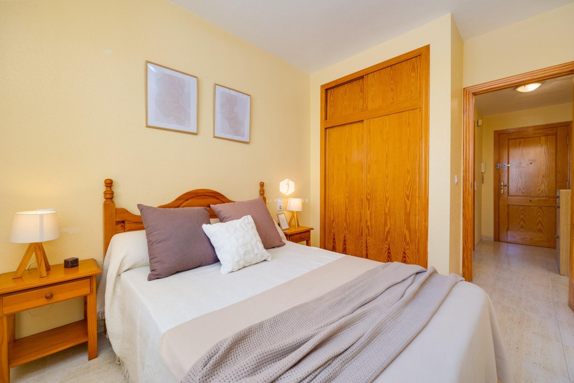 Resale - Apartment / flat -
Torrevieja - Playa del Cura