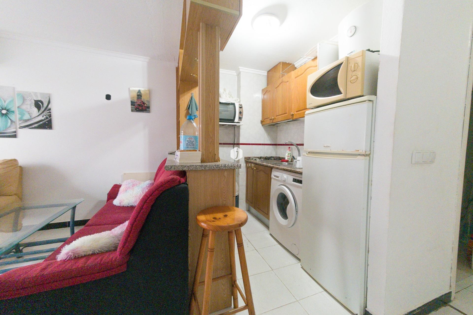 Resale - Apartment / flat -
Torrevieja - Playa del Cura