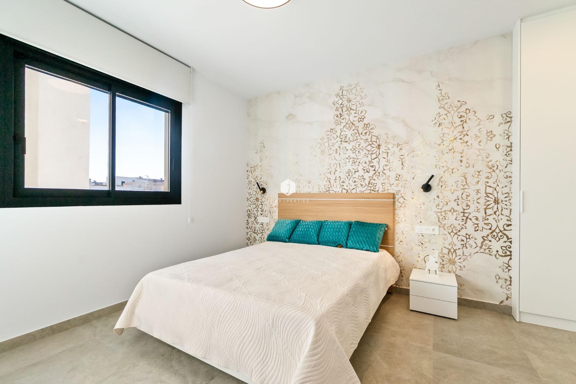 Resale - Apartment / flat -
Torrevieja - Playa del Cura