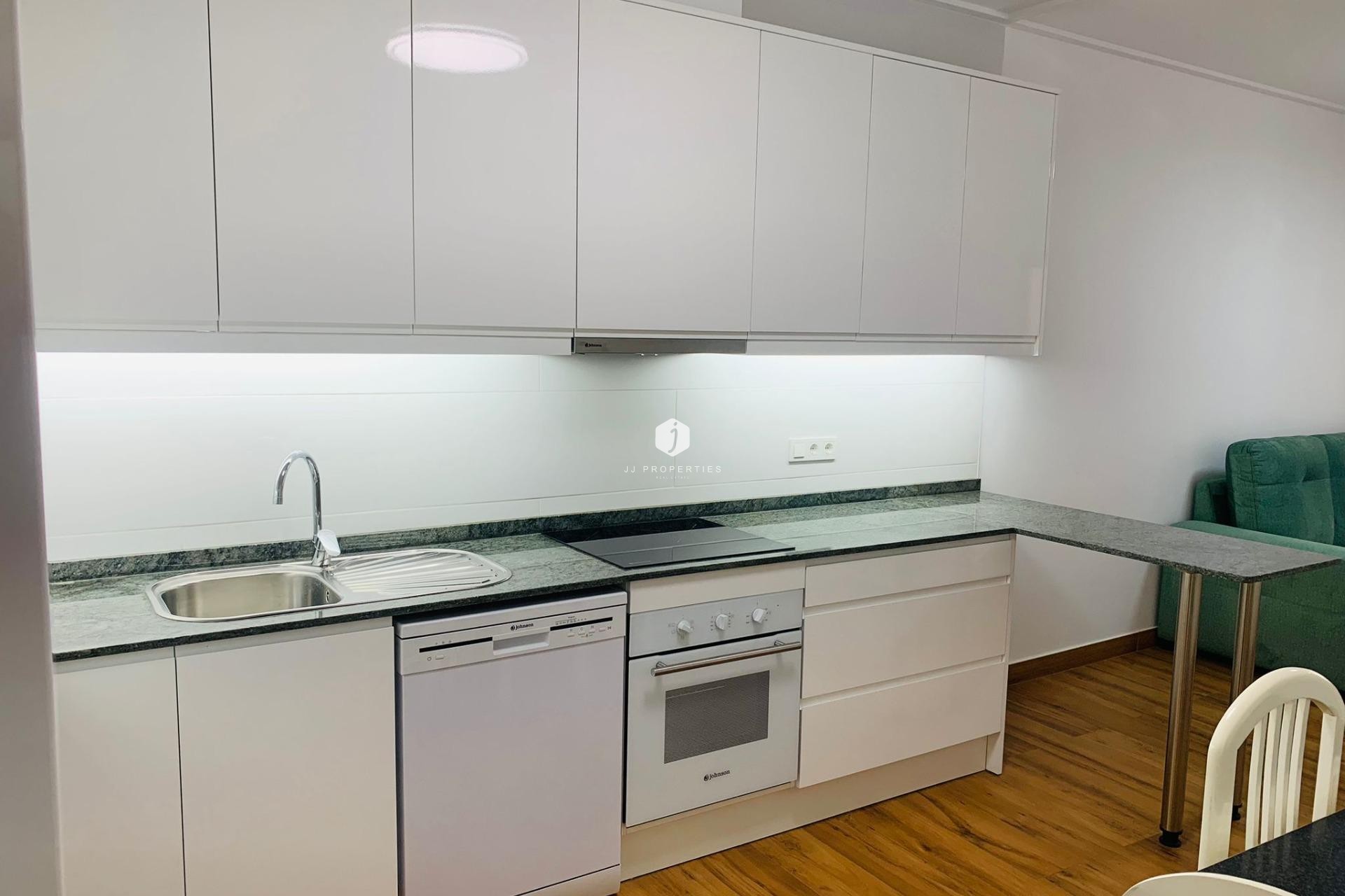 Resale - Apartment / flat -
Torrevieja - Playa del Cura