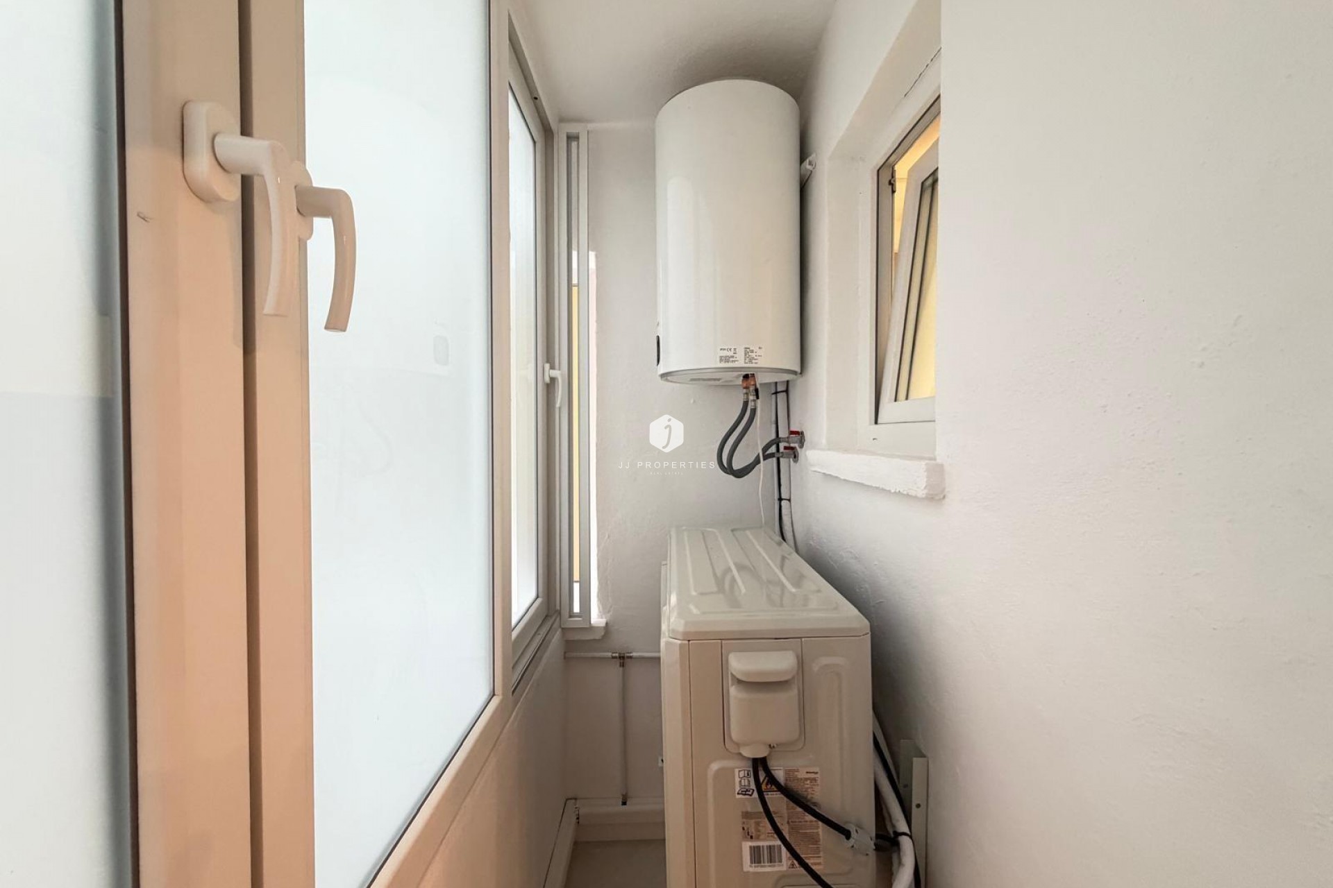 Resale - Apartment / flat -
Torrevieja - Playa del Cura
