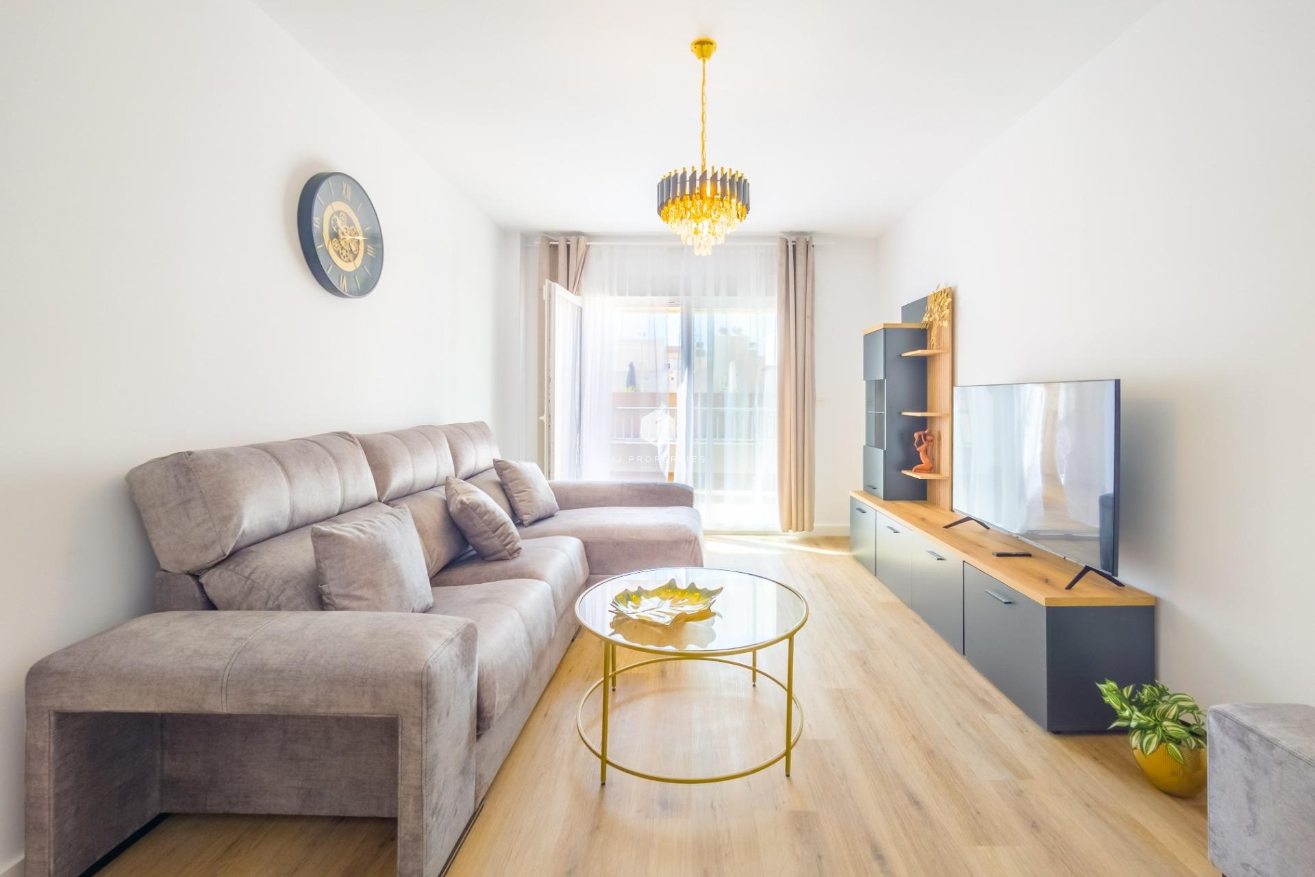 Resale - Apartment / flat -
Torrevieja - Playa del Cura