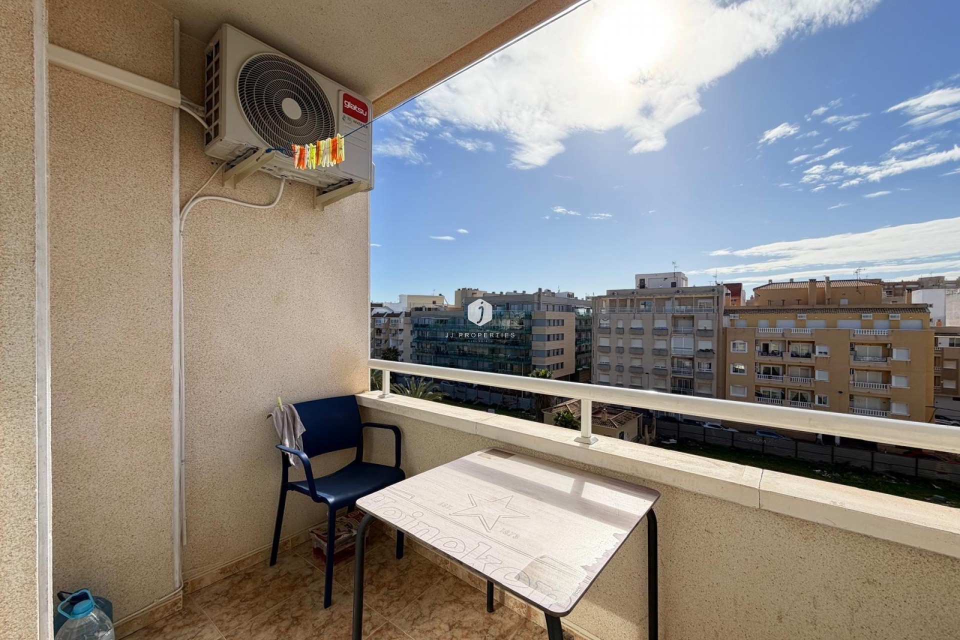 Resale - Apartment / flat -
Torrevieja - Playa del Cura