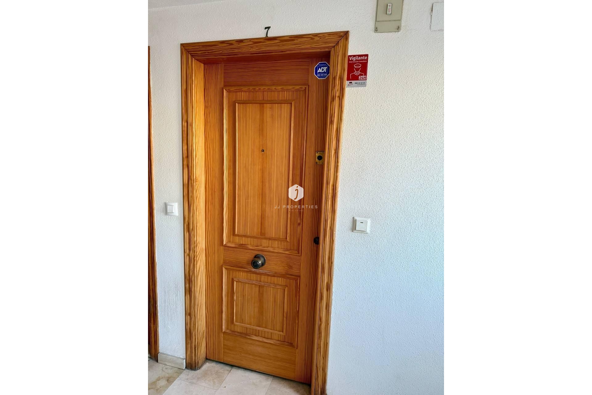 Resale - Apartment / flat -
Torrevieja - Playa del Cura